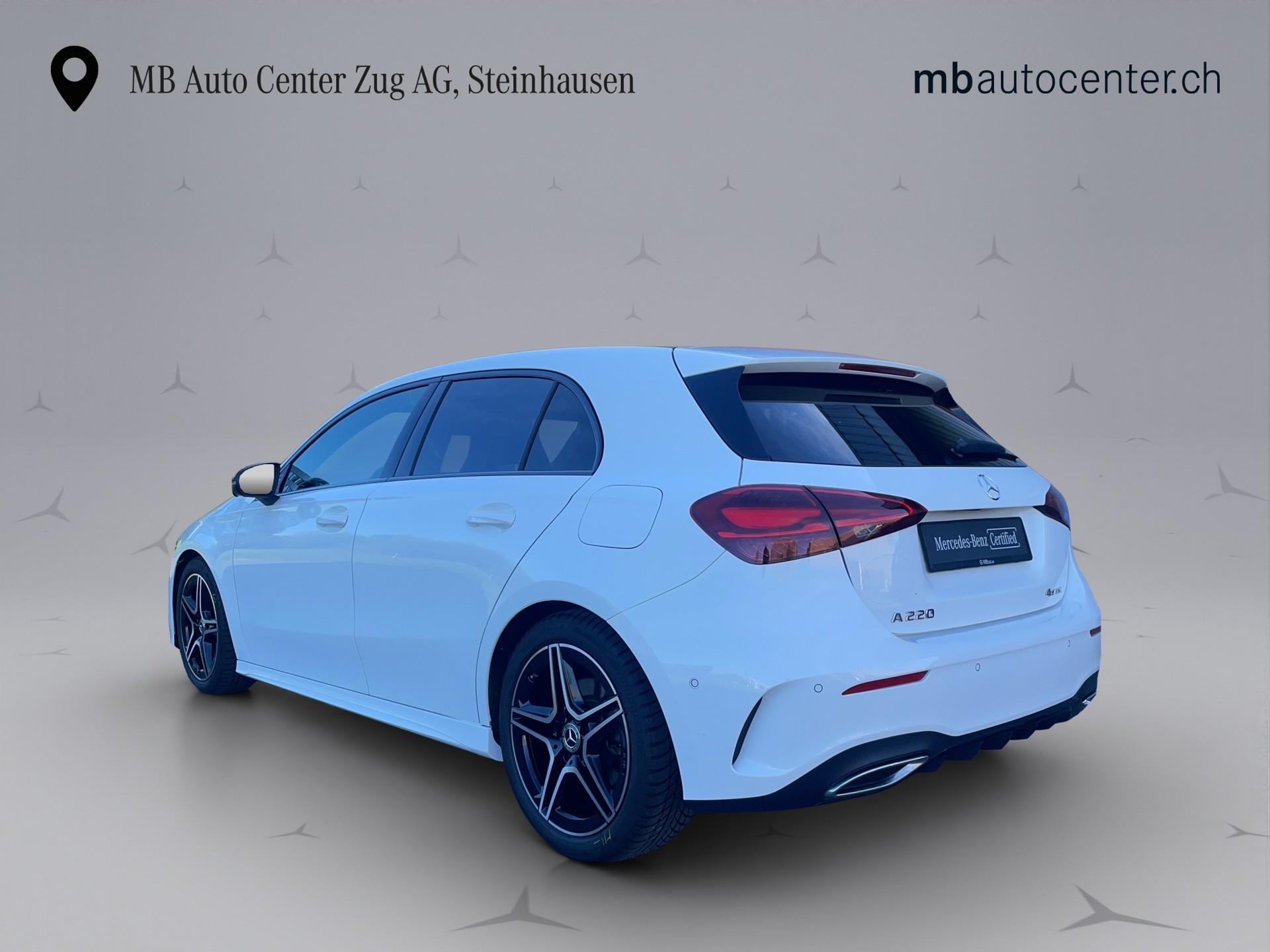 MERCEDES-BENZ A 220 AMG Line 4Matic-showroom-element-3