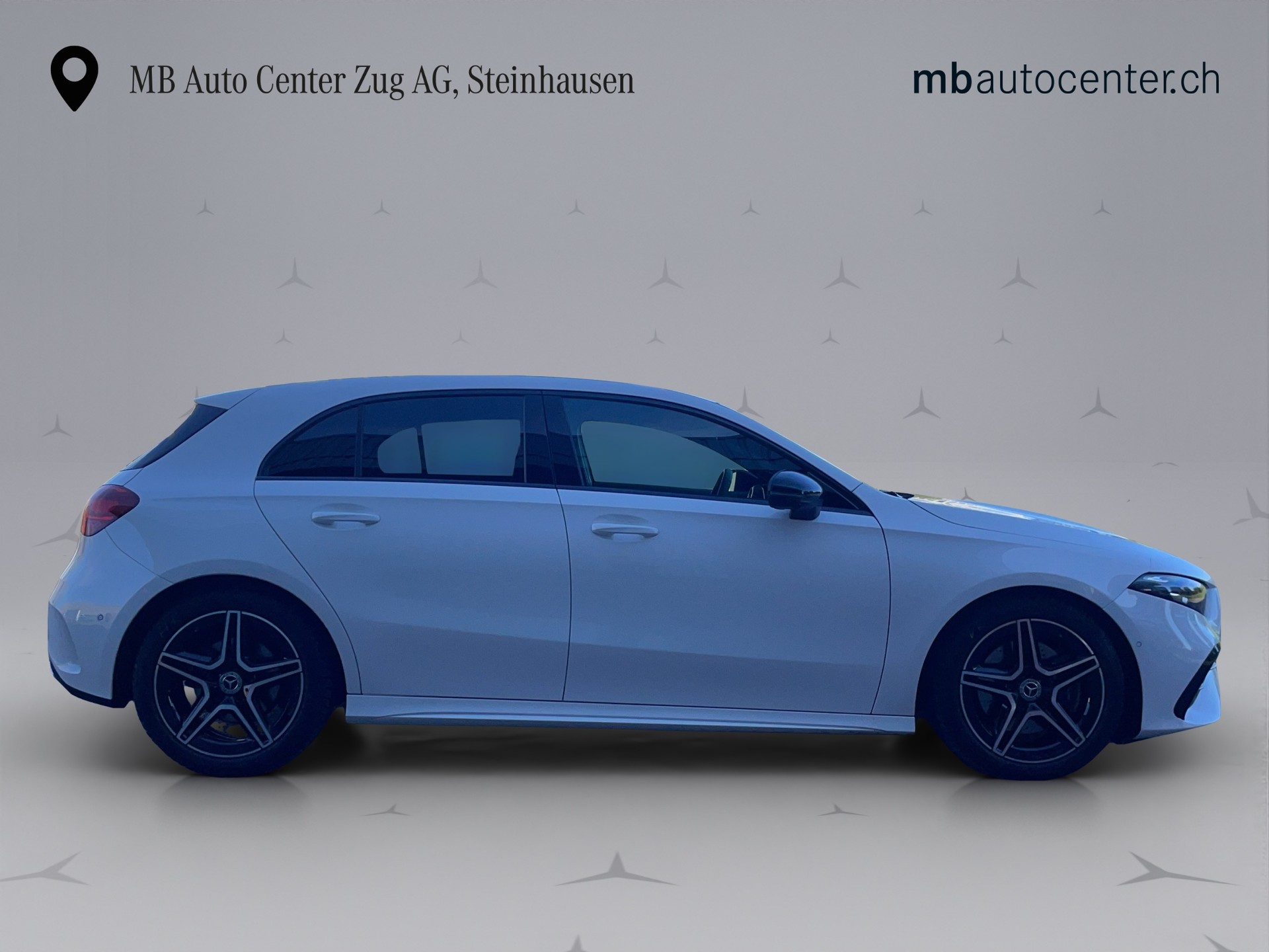 MERCEDES-BENZ A 220 AMG Line 4Matic-image-6