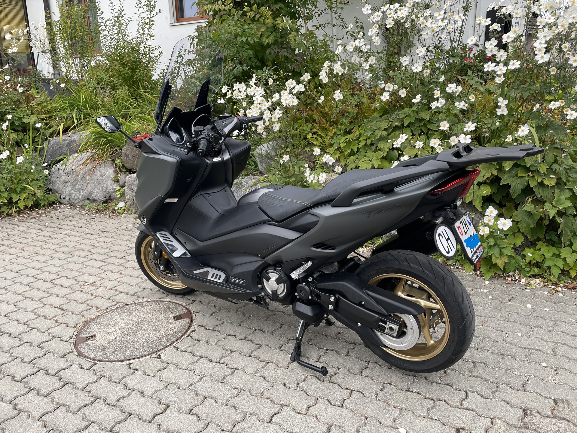 YAMAHA T-MAX Tech-Max XP 560-image-1