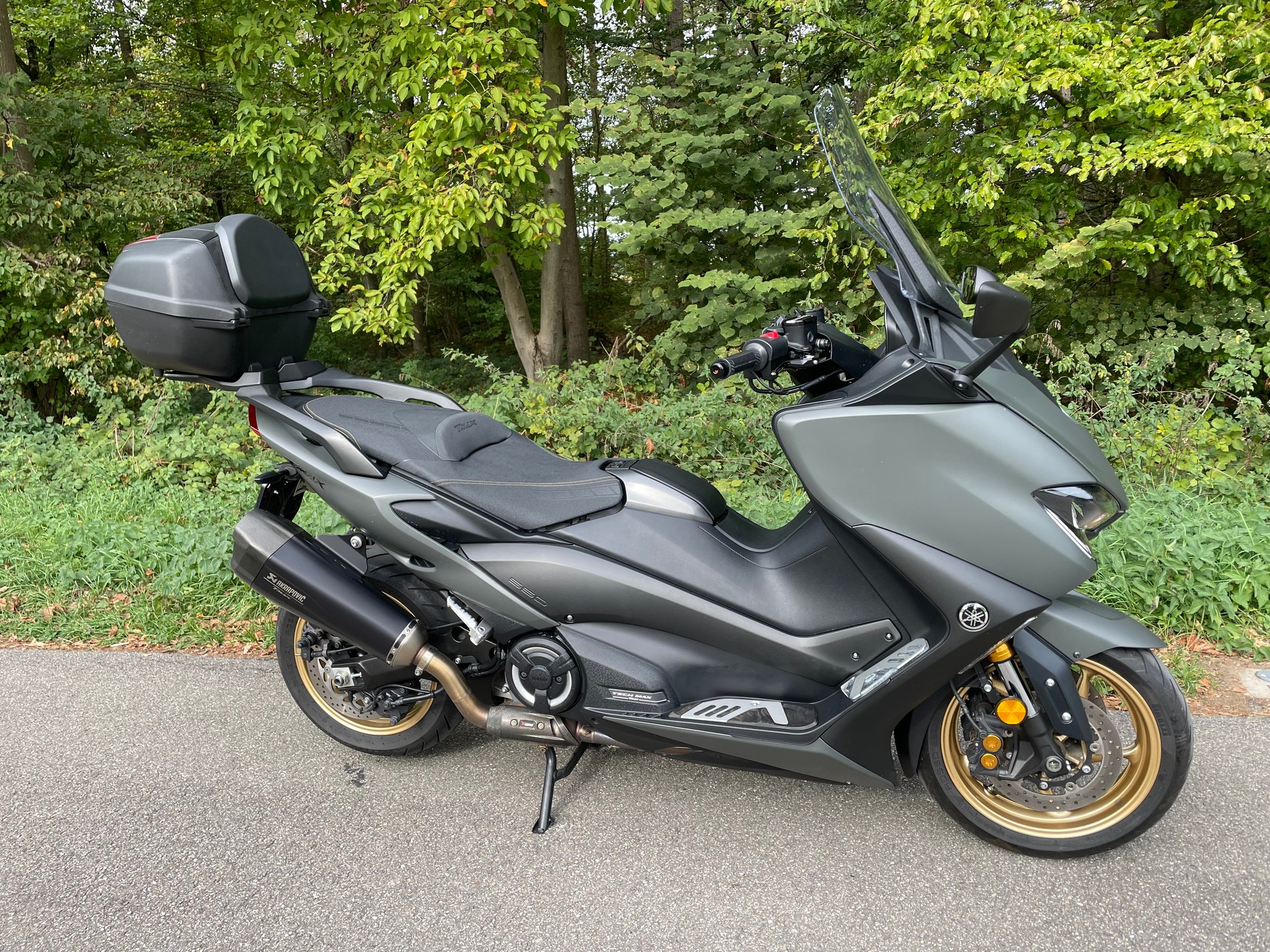 YAMAHA T-MAX Tech-Max XP 560-image-3