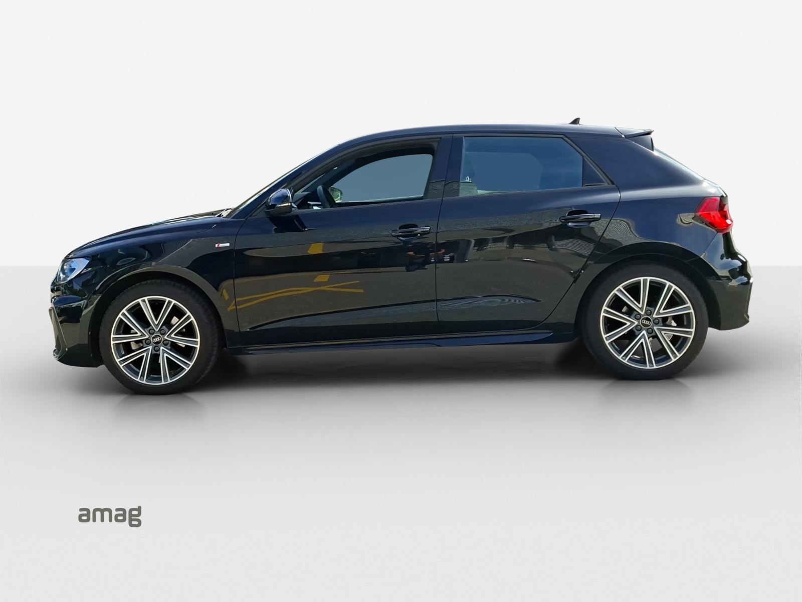 AUDI A1 Sportback 35 TFSI S Line S-tronic-showroom-element-1
