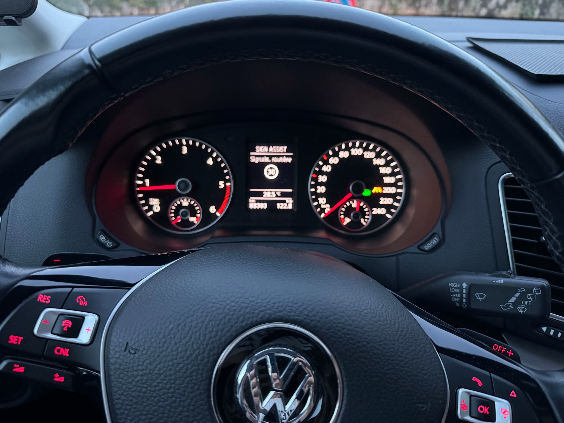 VW 2.0 TDI SCR United DSG 4m-image-4