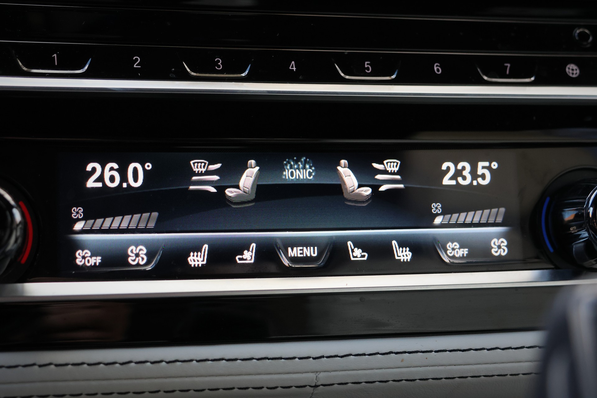 BMW 540i xDrive 48V Touring M Sport Steptronic (CH) + 2.0T AHK-image-33