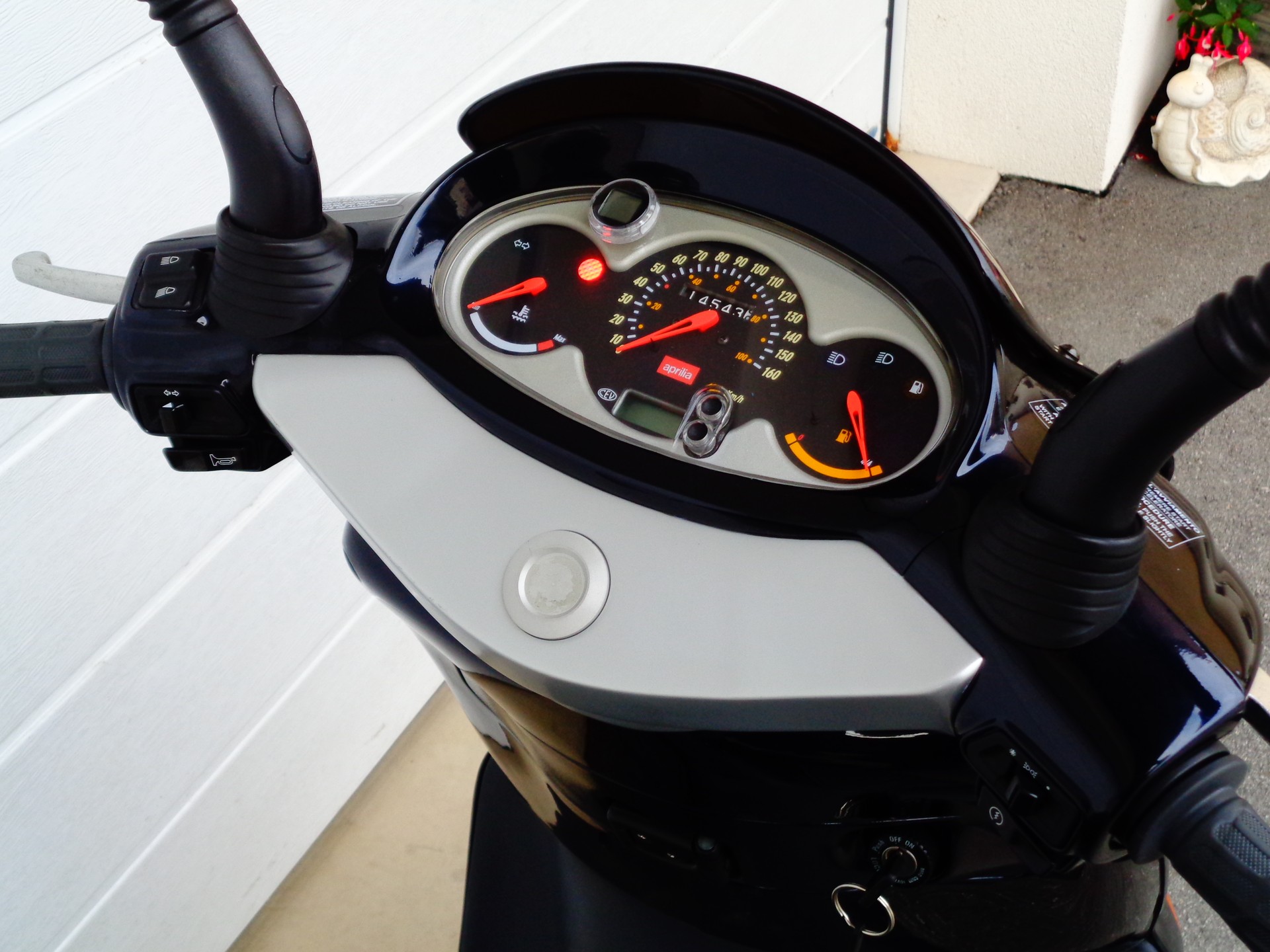 APRILIA Leonardo 125-image-4
