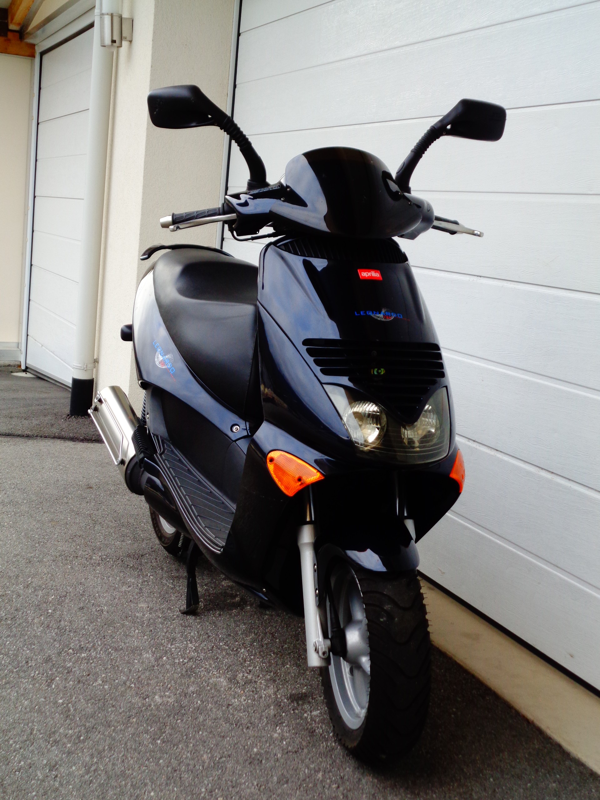 APRILIA Leonardo 125-image-2