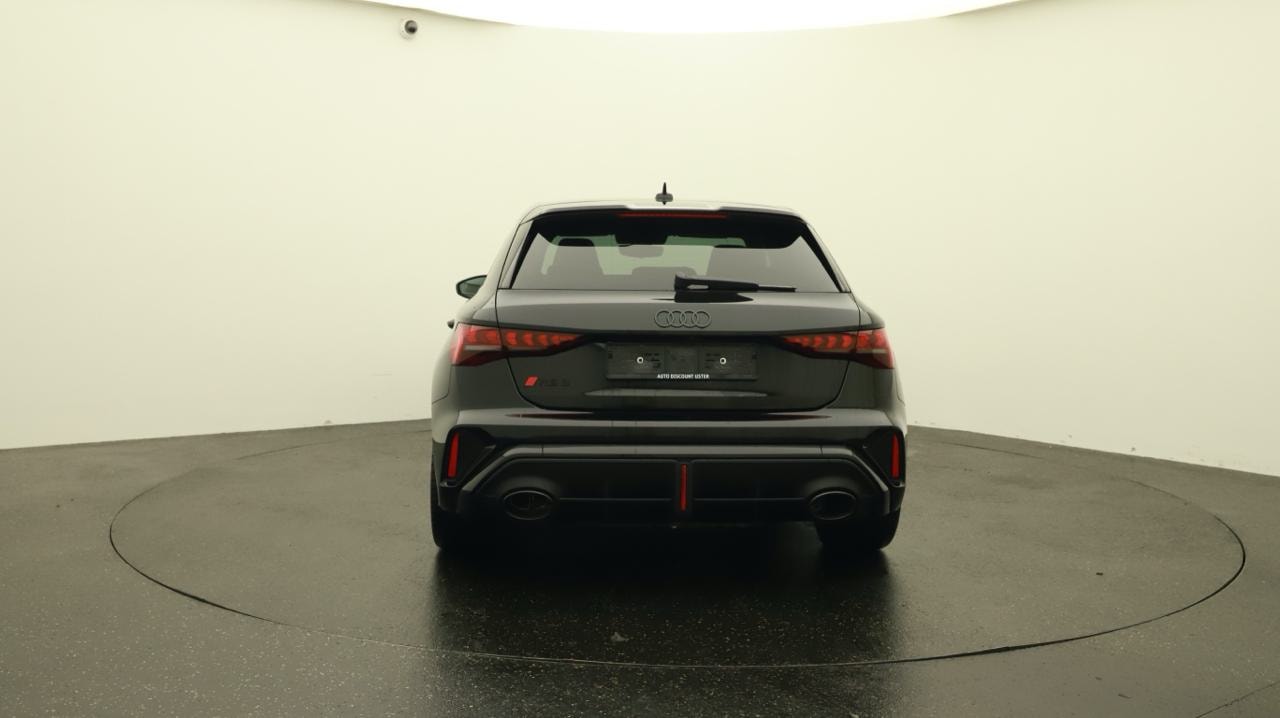AUDI RS3 Sportback 2.5 TSI quattro S-tronic-showroom-element-3