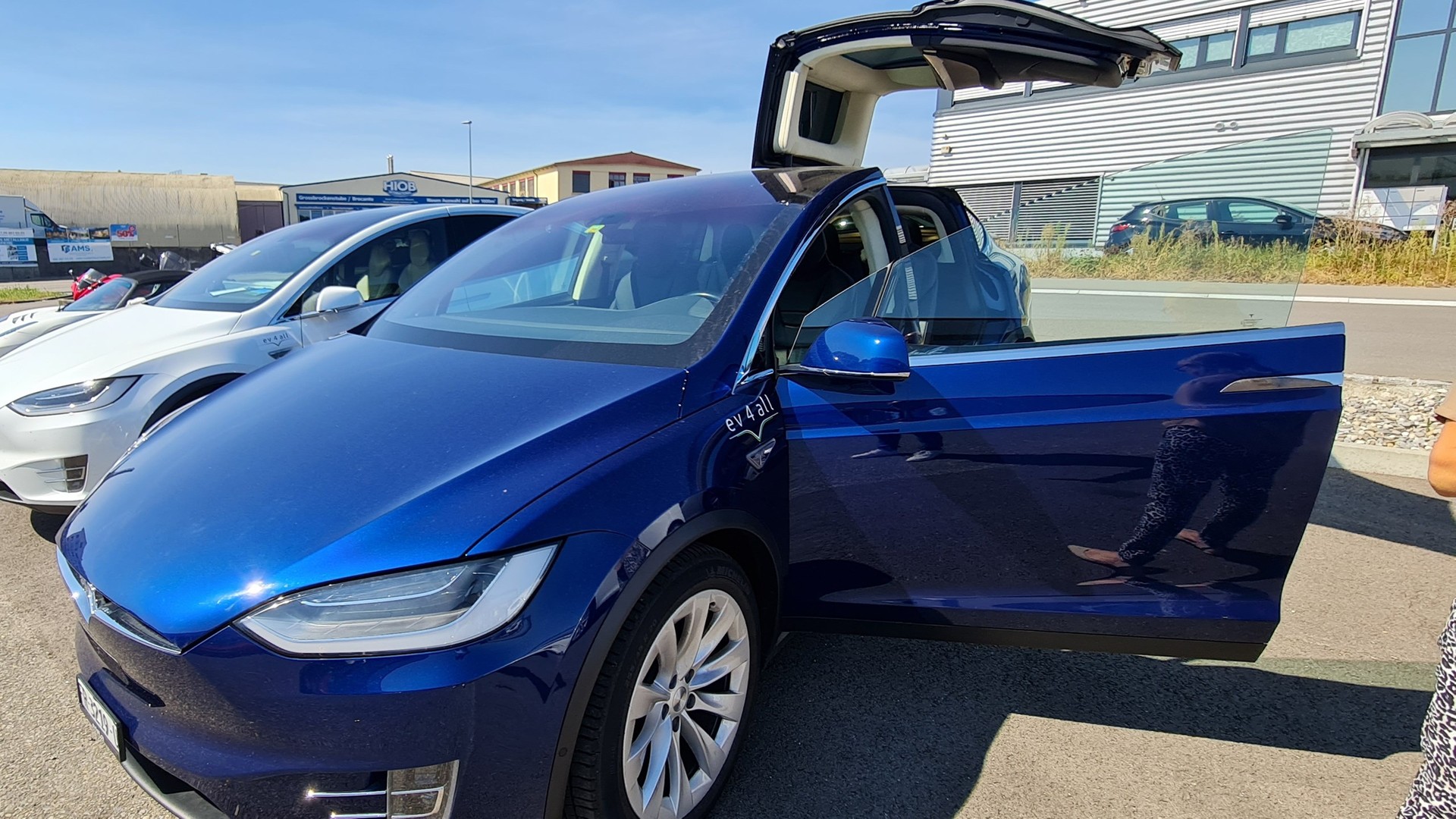 TESLA Model X 90 D / Allrad / 6 Plätze / Premium Konnektivität / Top Zustand / 8fach bereift / CSS Adapter-image-1