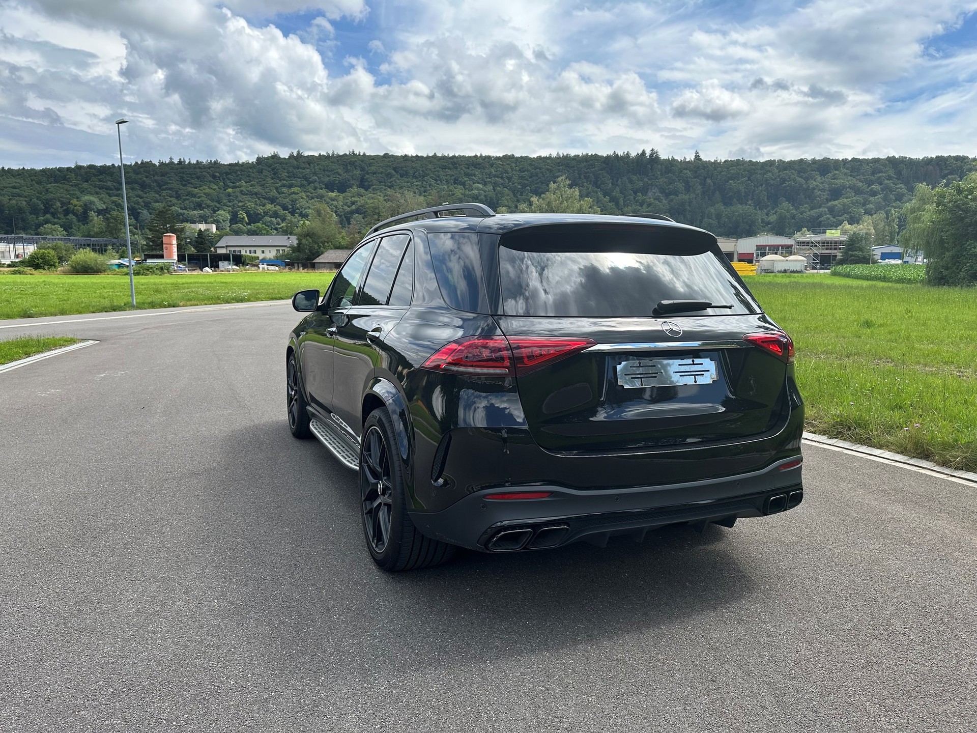 MERCEDES-BENZ GLE 63 S AMG 4Matic+ 9G-Speedshift-image-3