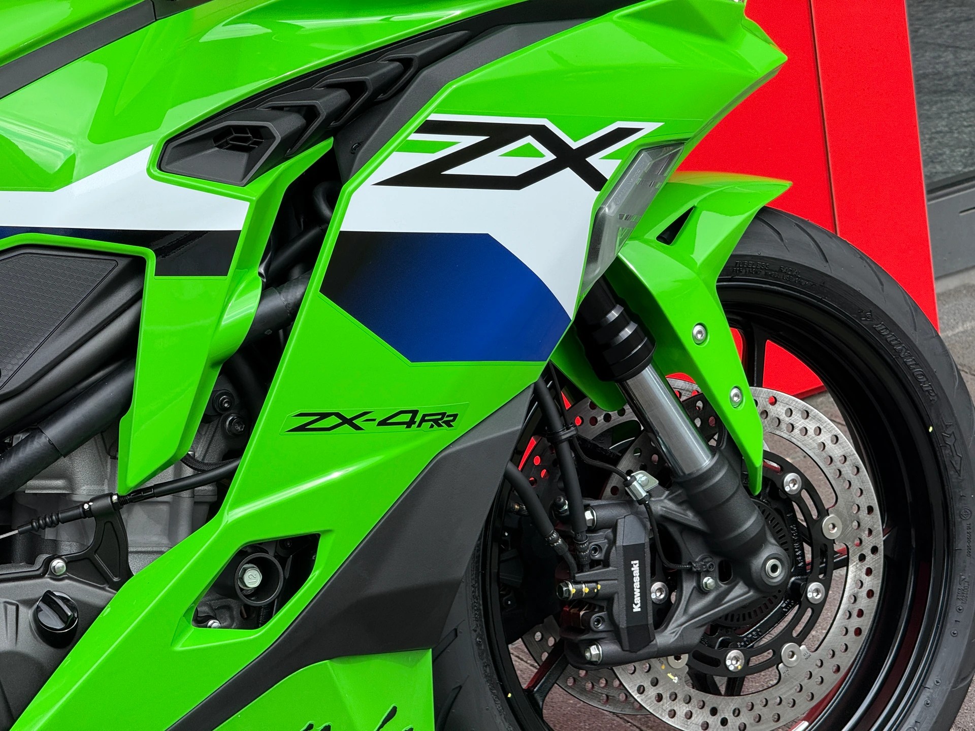 KAWASAKI Ninja ZX-4RR MY26-image-9