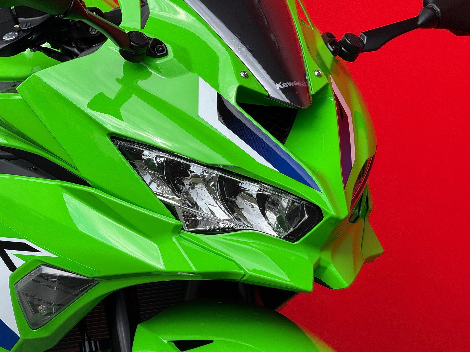 KAWASAKI Ninja ZX-4RR MY26-image-4