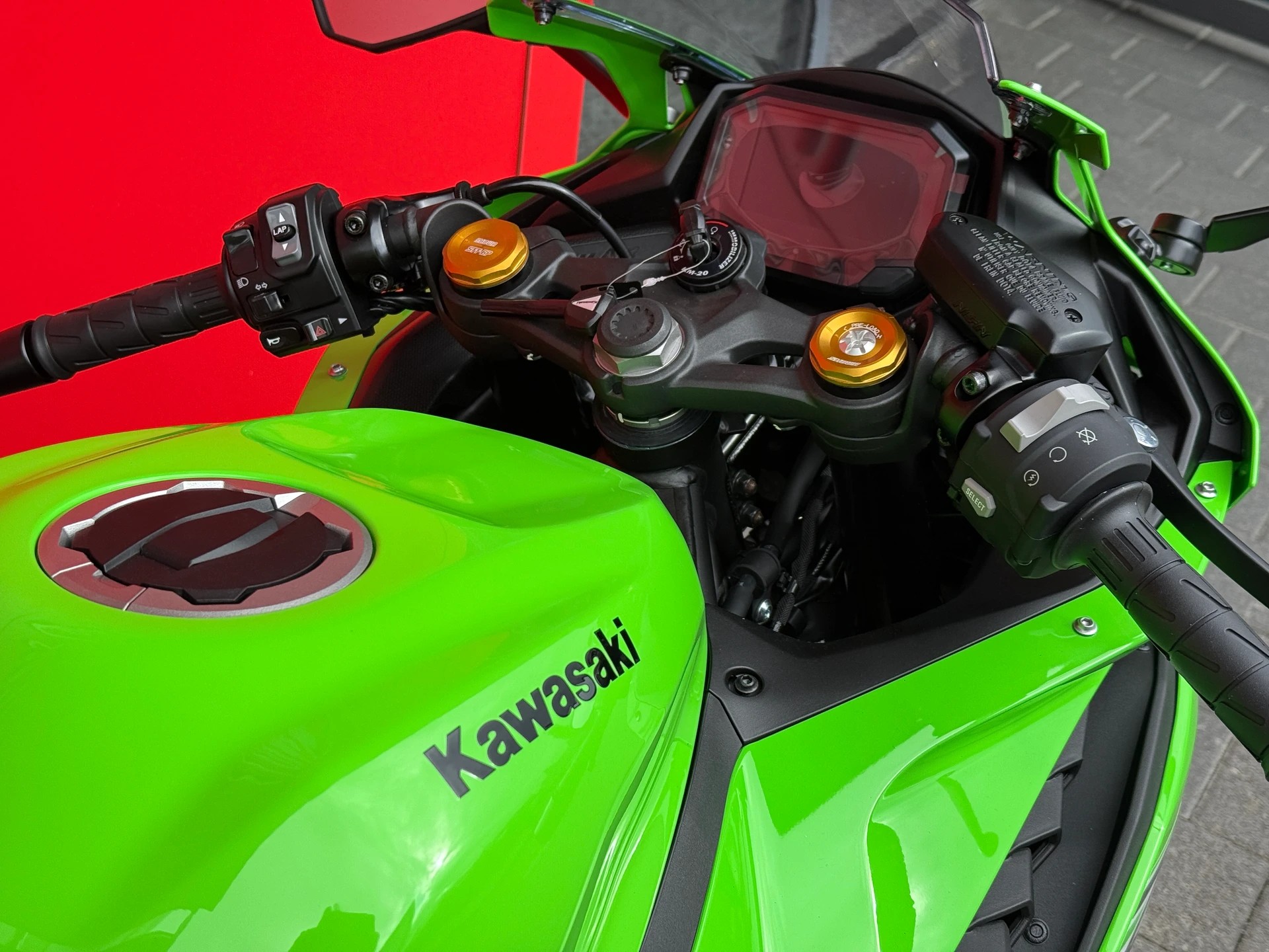 KAWASAKI Ninja ZX-4RR MY26-image-13