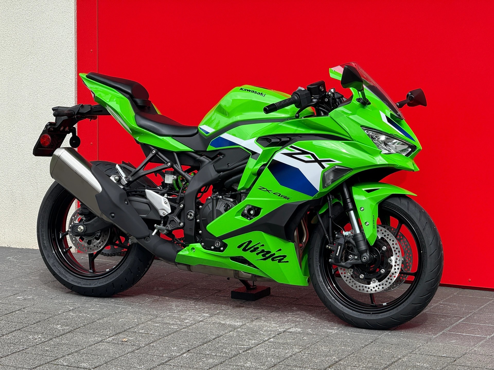 KAWASAKI Ninja ZX-4RR MY26-image-5