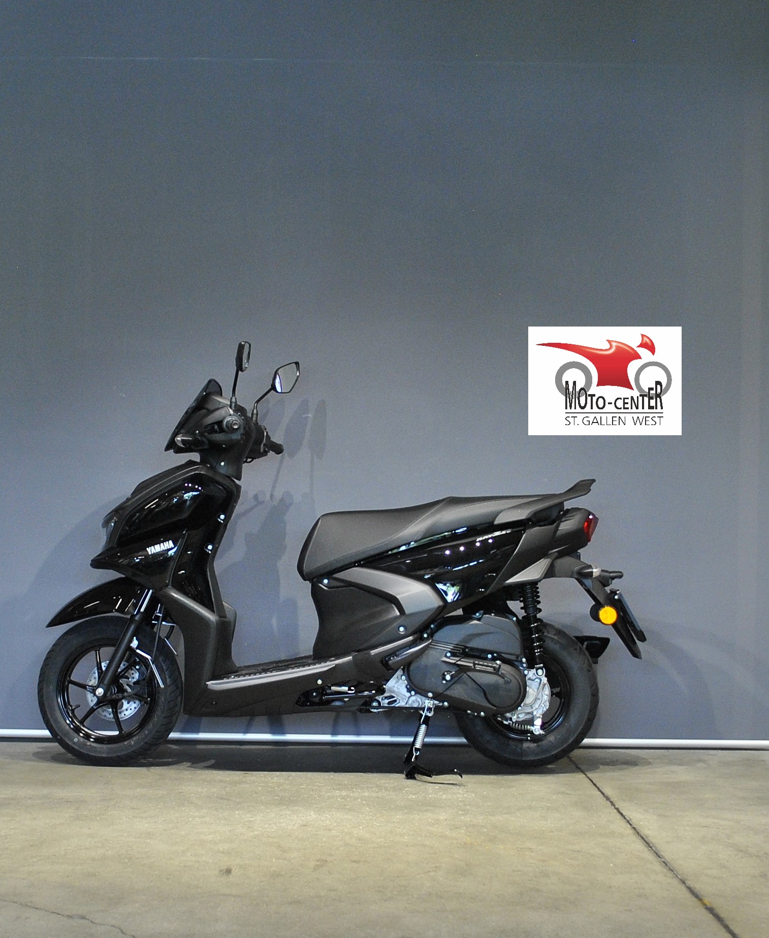 YAMAHA RayZR 125-image-2
