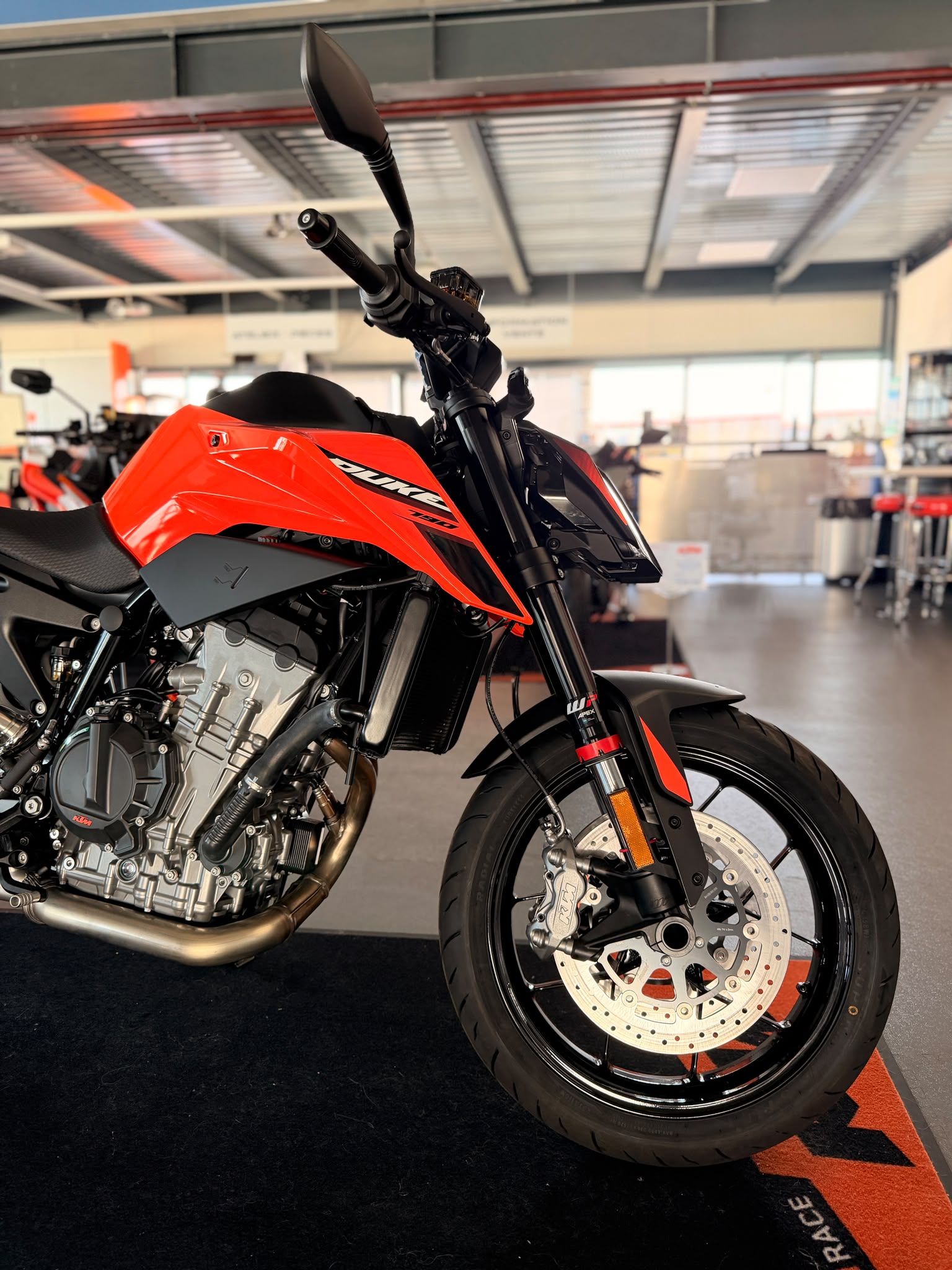 KTM 790 Duke 2026-image-1