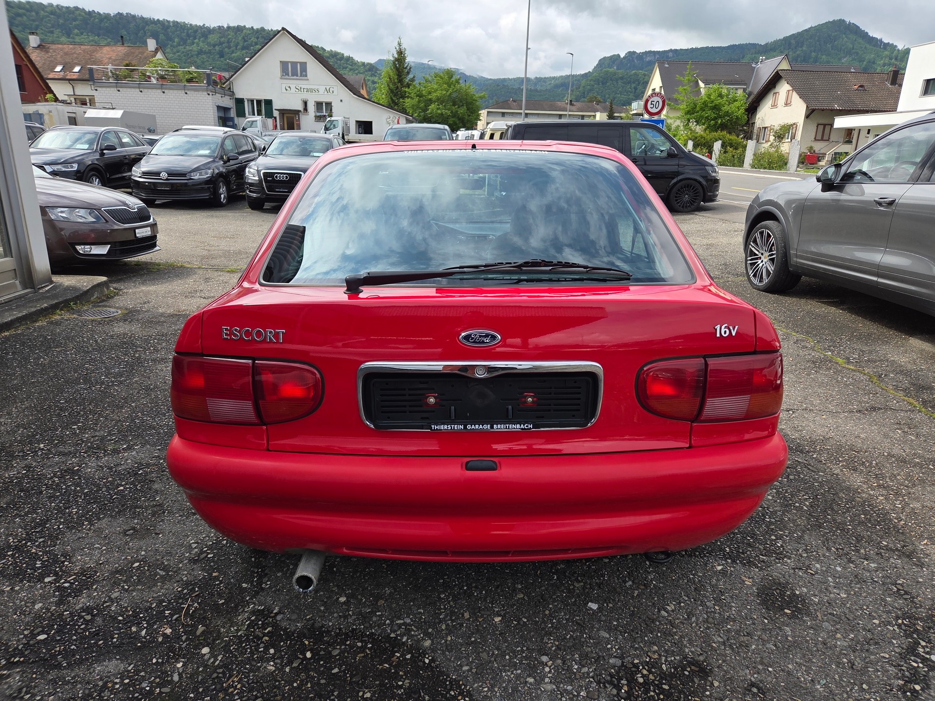 FORD Escort 1.8i 16V Ghia-image-6