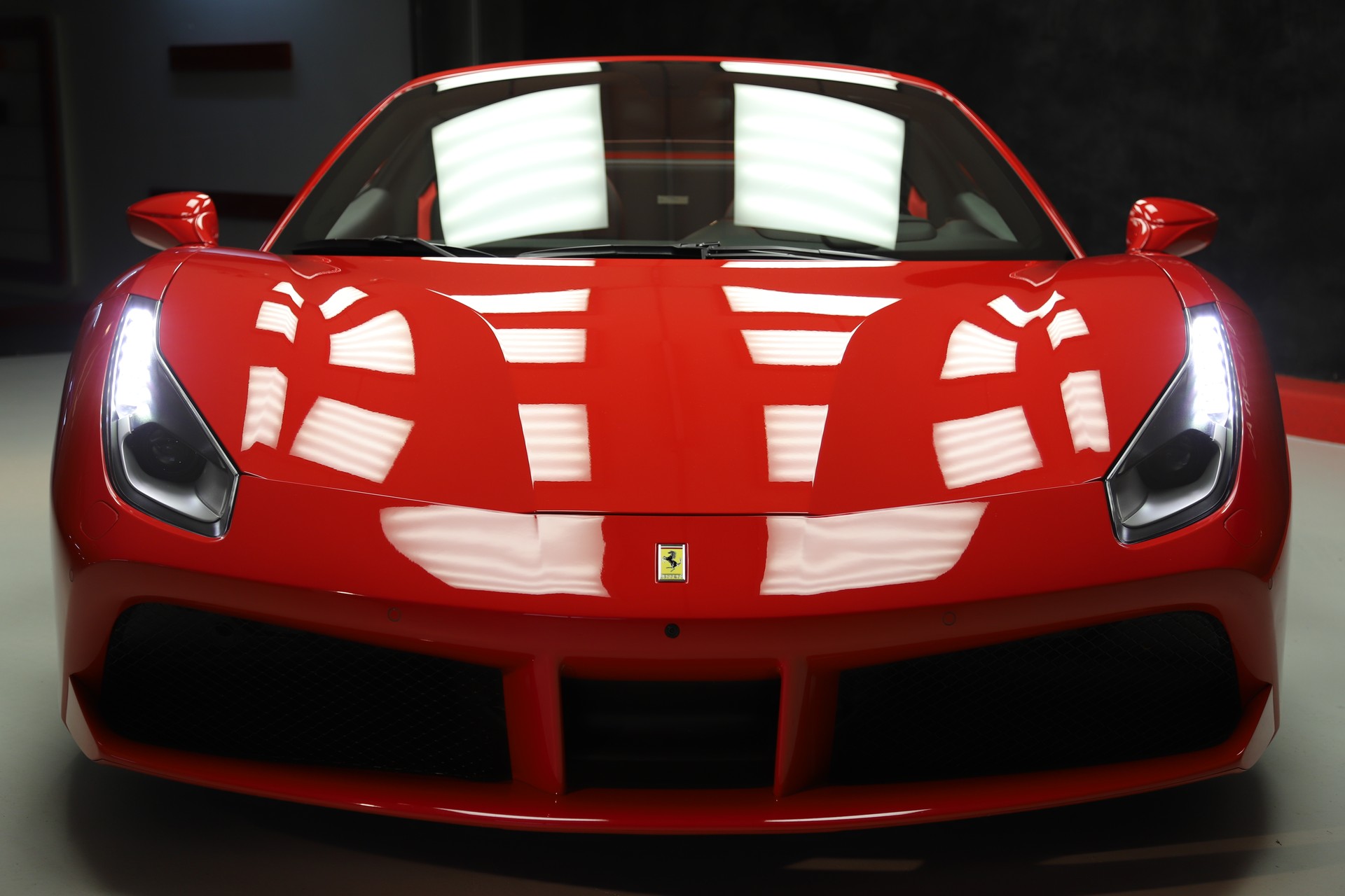 FERRARI 488 Spider 3.9 V8-image-4