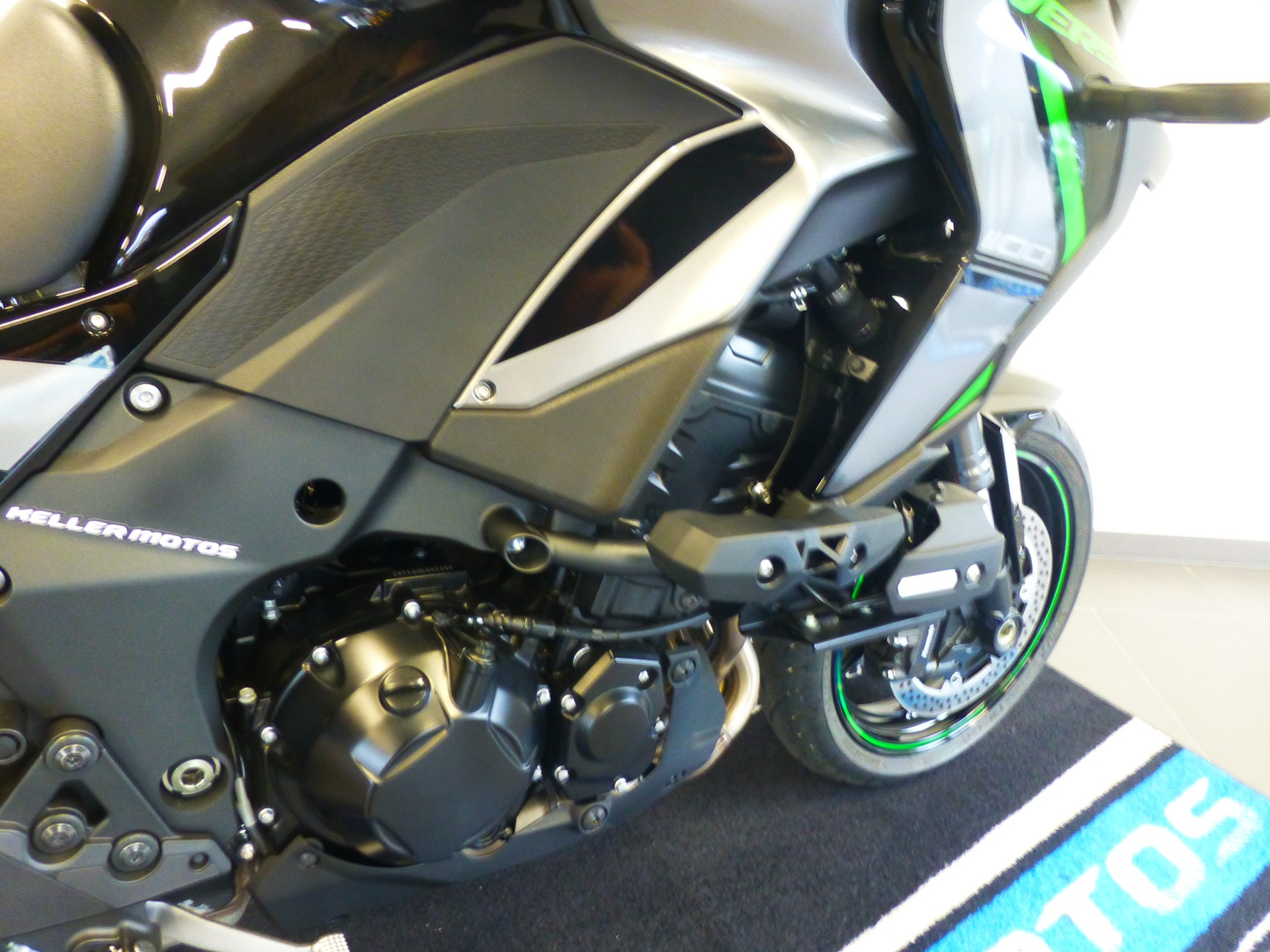 KAWASAKI Versys 1100 SE Grand Tourer-image-14