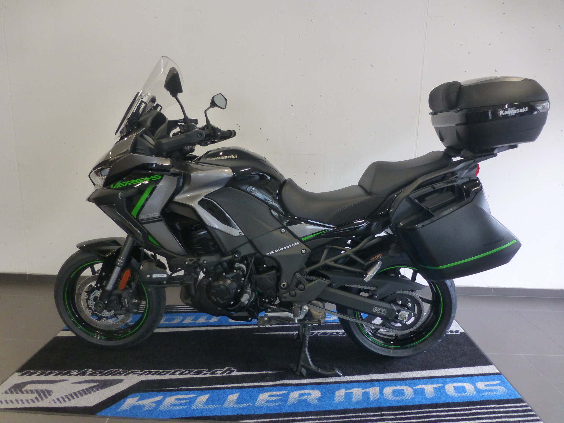KAWASAKI Versys 1100 SE Grand Tourer-image-1
