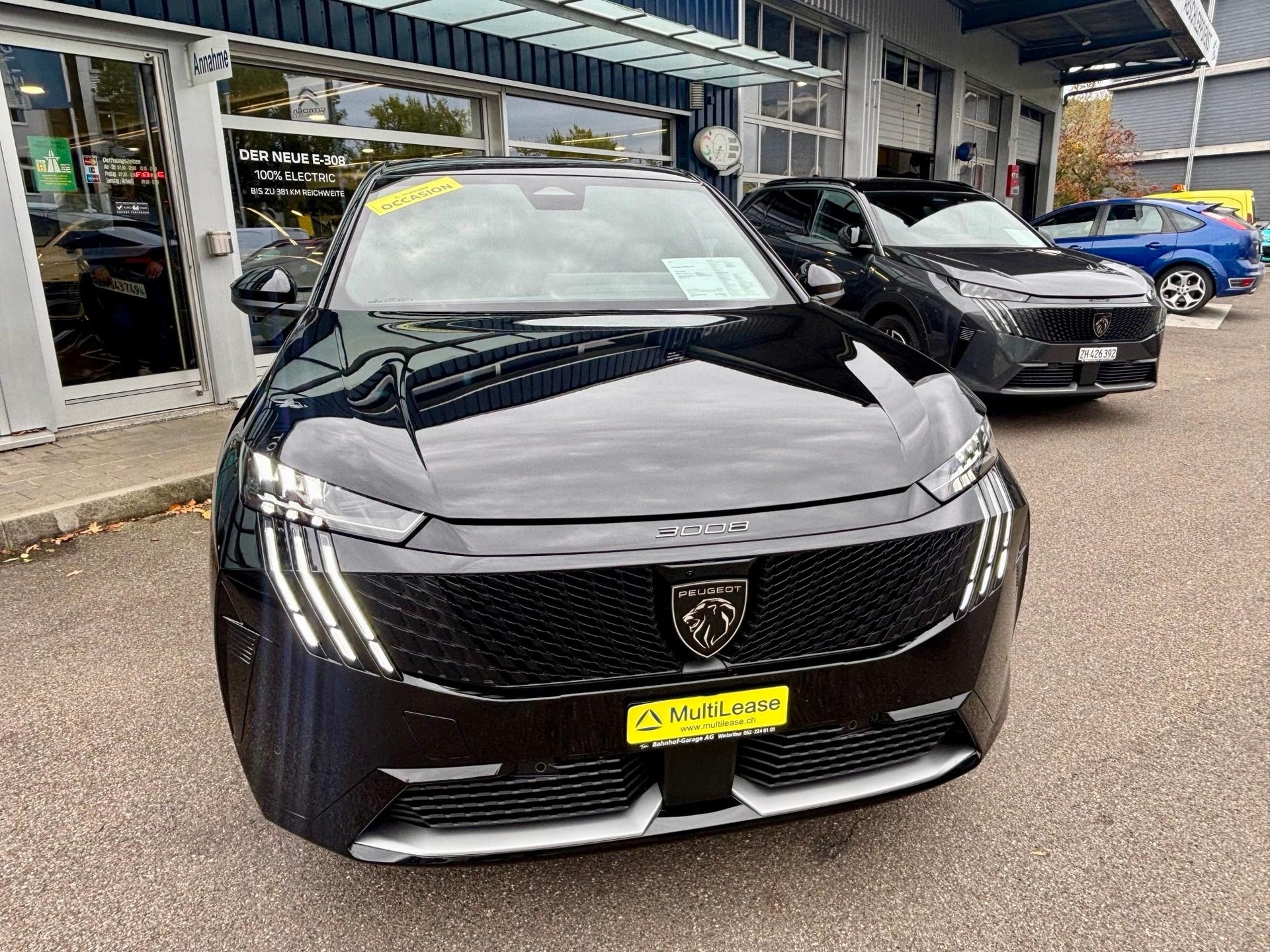 PEUGEOT 3008 e-GT-showroom-element-1