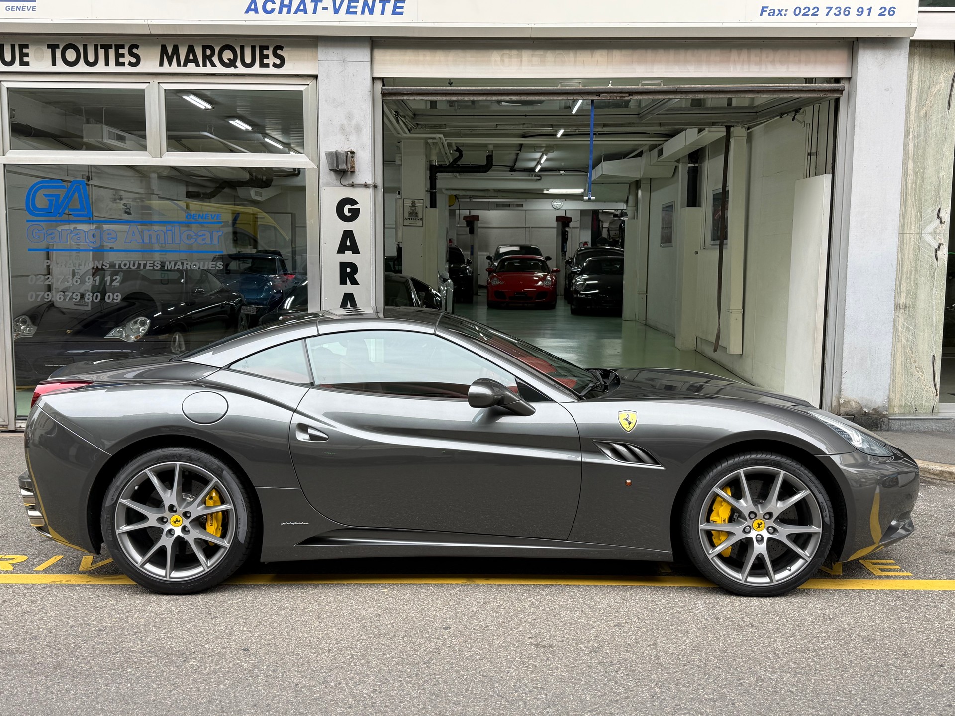 FERRARI CALIFORNIA-image-9