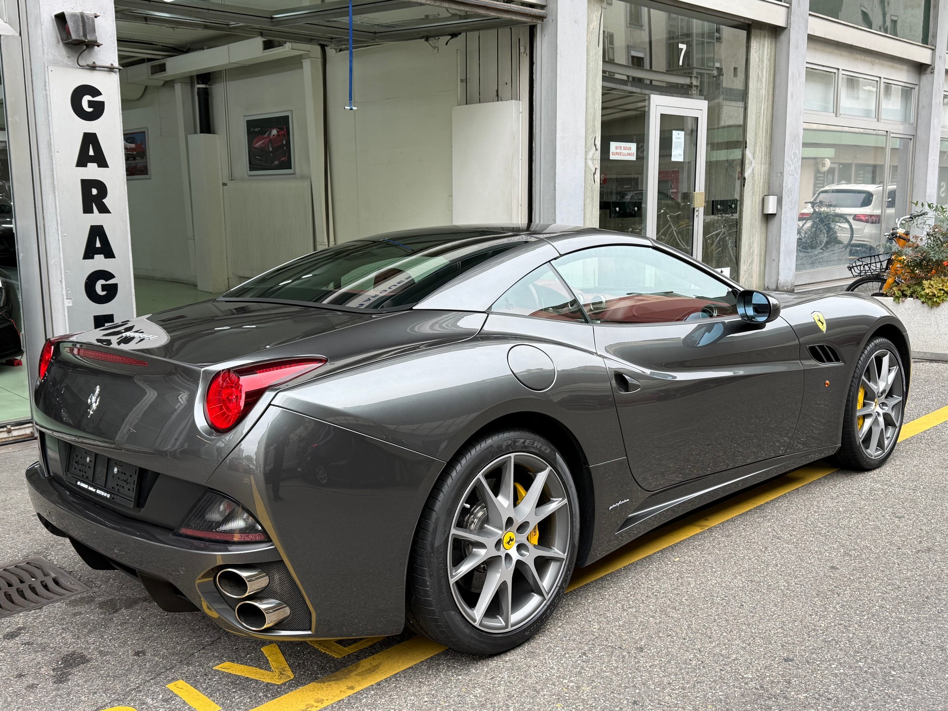 FERRARI CALIFORNIA-image-2
