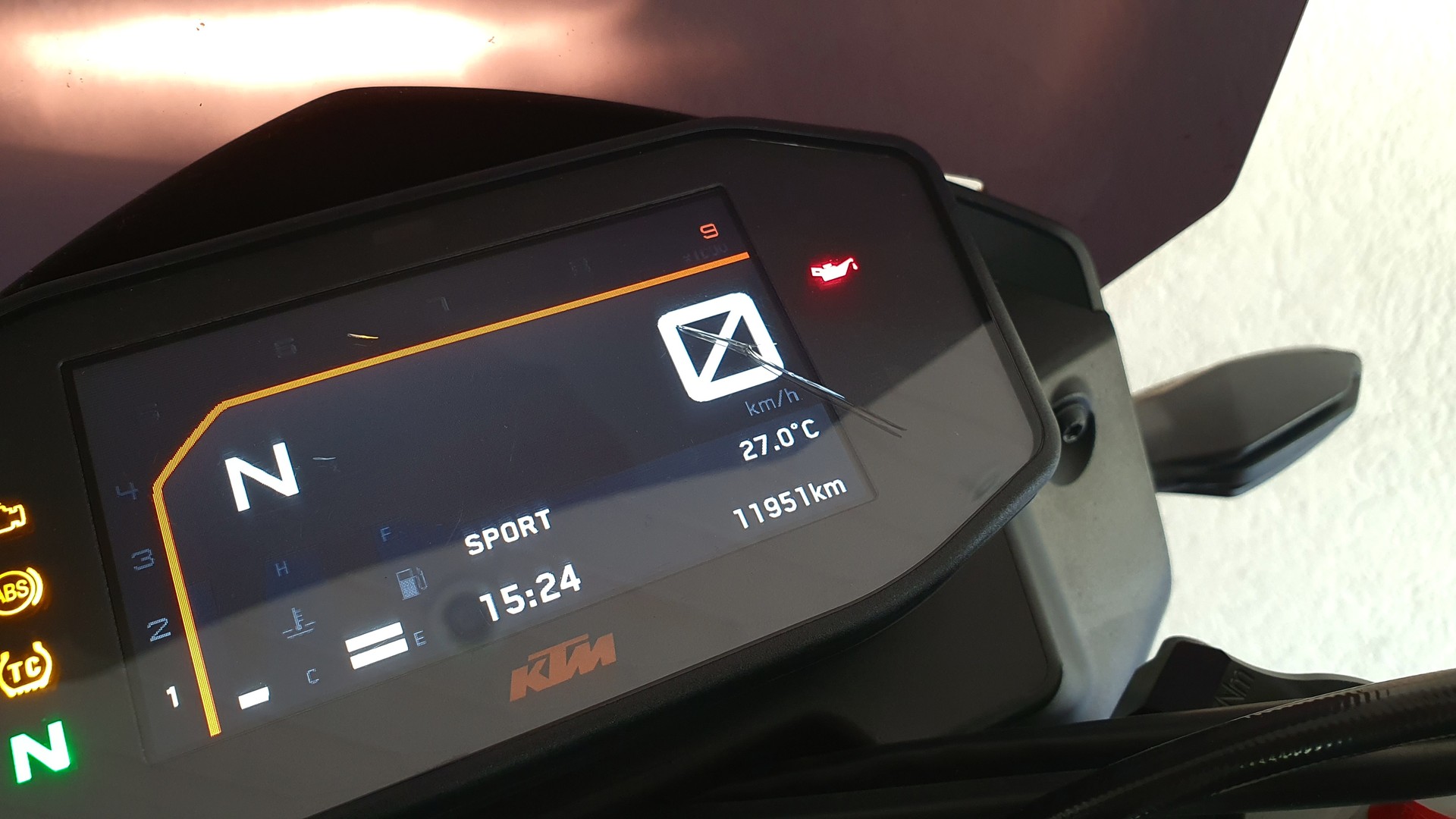 KTM 690 Duke R ABS-image-7