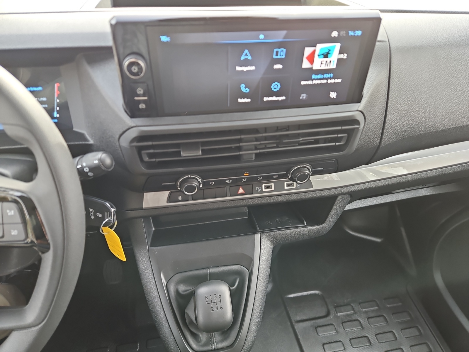 PEUGEOT Expert 1.5 BlueHDi 120 S&S Vertiefte Kabine Standard-image-15