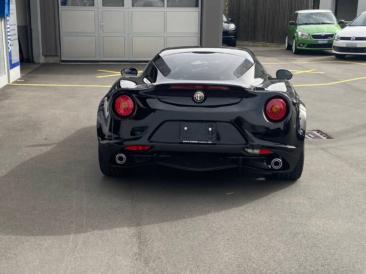 ALFA ROMEO 4C 1750 TBi-image-4