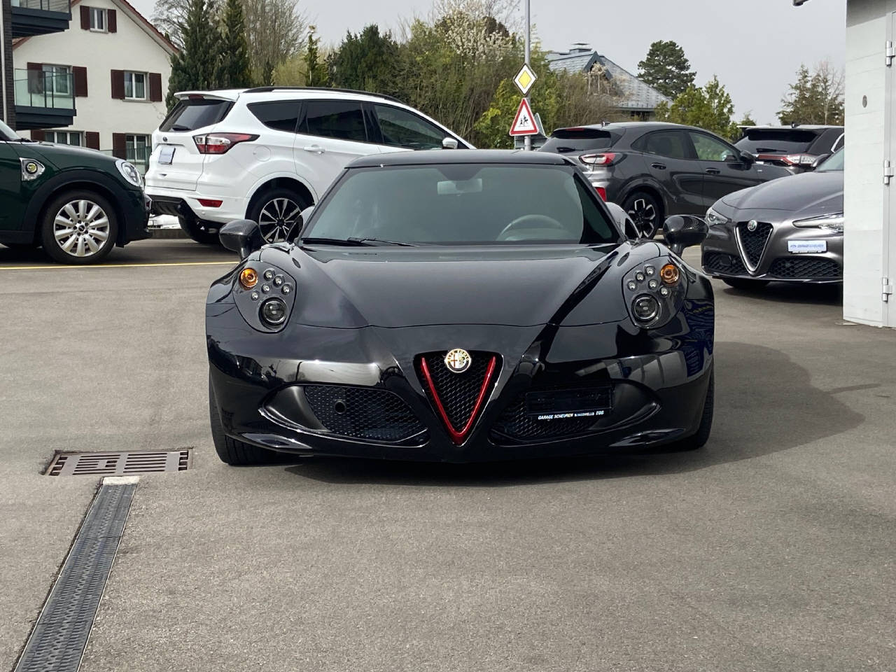 ALFA ROMEO 4C 1750 TBi-image-1