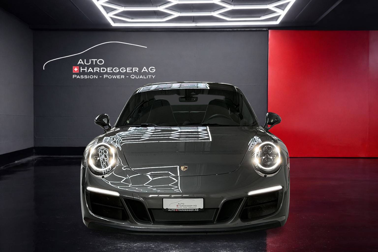 PORSCHE 911 Carrera 4 GTS PDK inkl. 100% Approved Garantie bis 12.2027-showroom-element-2