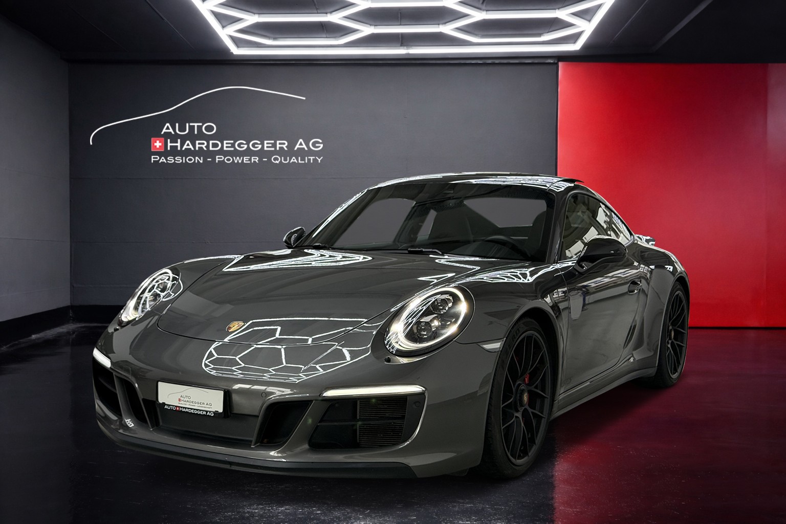 PORSCHE 911 Carrera 4 GTS PDK inkl. 100% Approved Garantie bis 12.2027-showroom-element-3