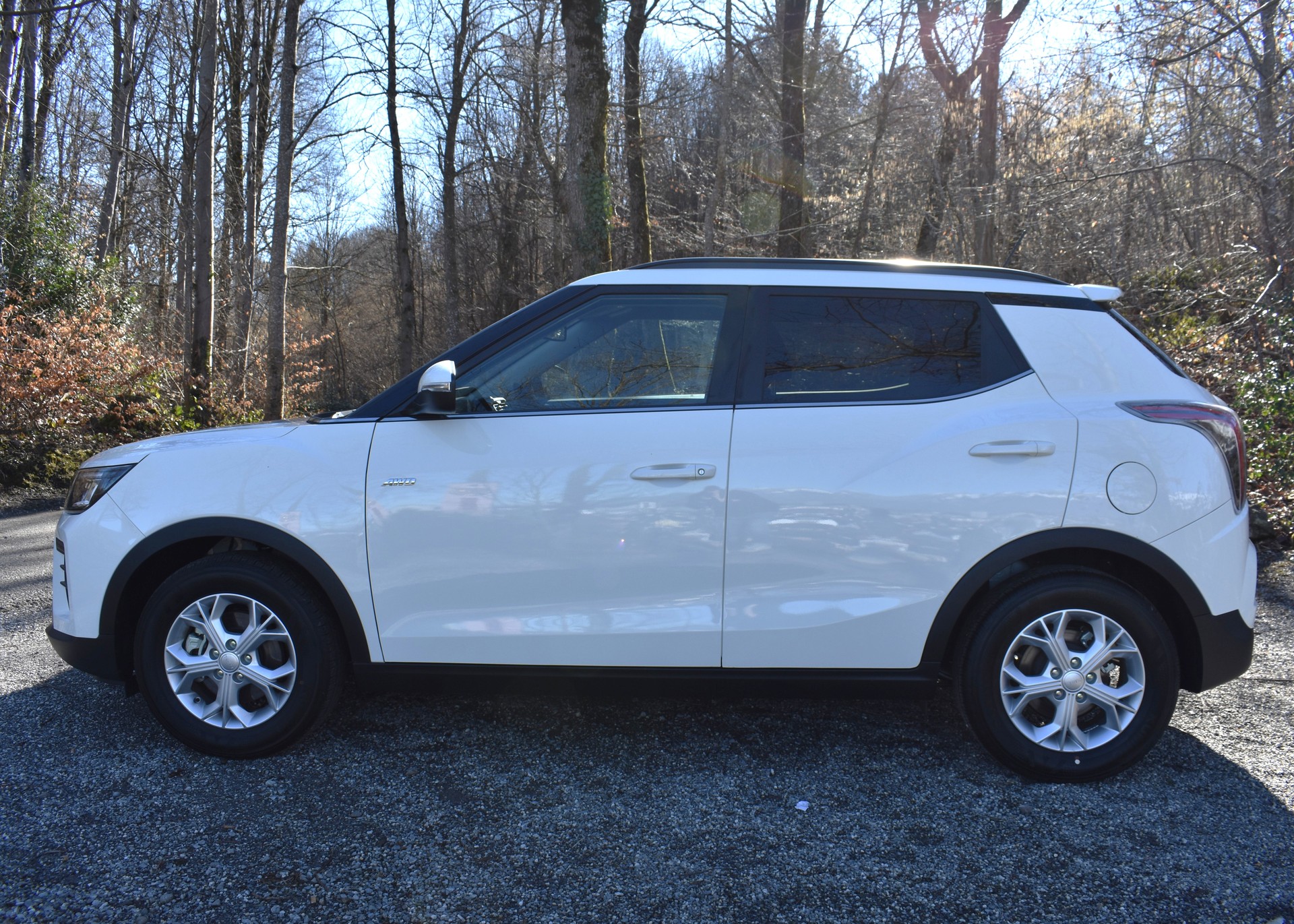 KGM-SsangYong Tivoli 1.5 T GDI Bronze 4WD Automat-image-4