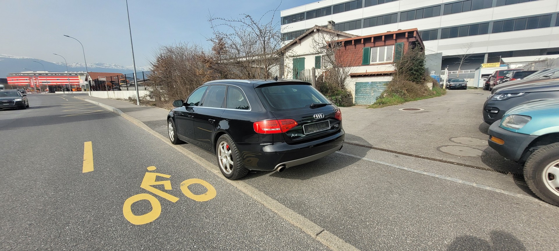 AUDI A4 Avant 2.0 TFSI quattro S-tronic-image-6