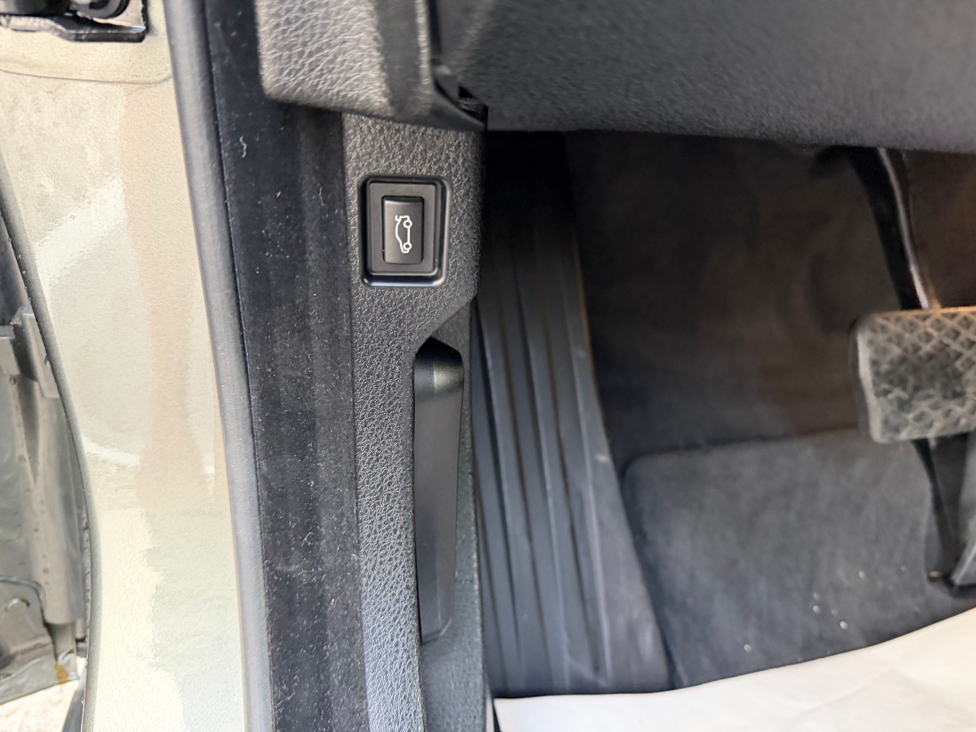 BMW 528i Touring xDrive Luxury Line Steptronic-image-47