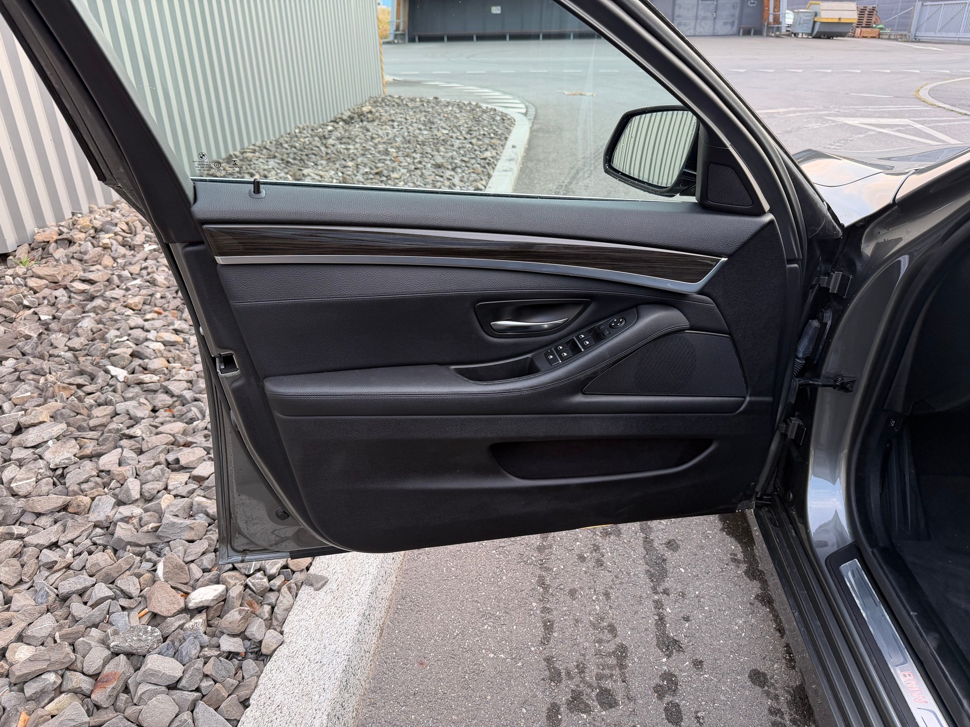 BMW 528i Touring xDrive Luxury Line Steptronic-image-14