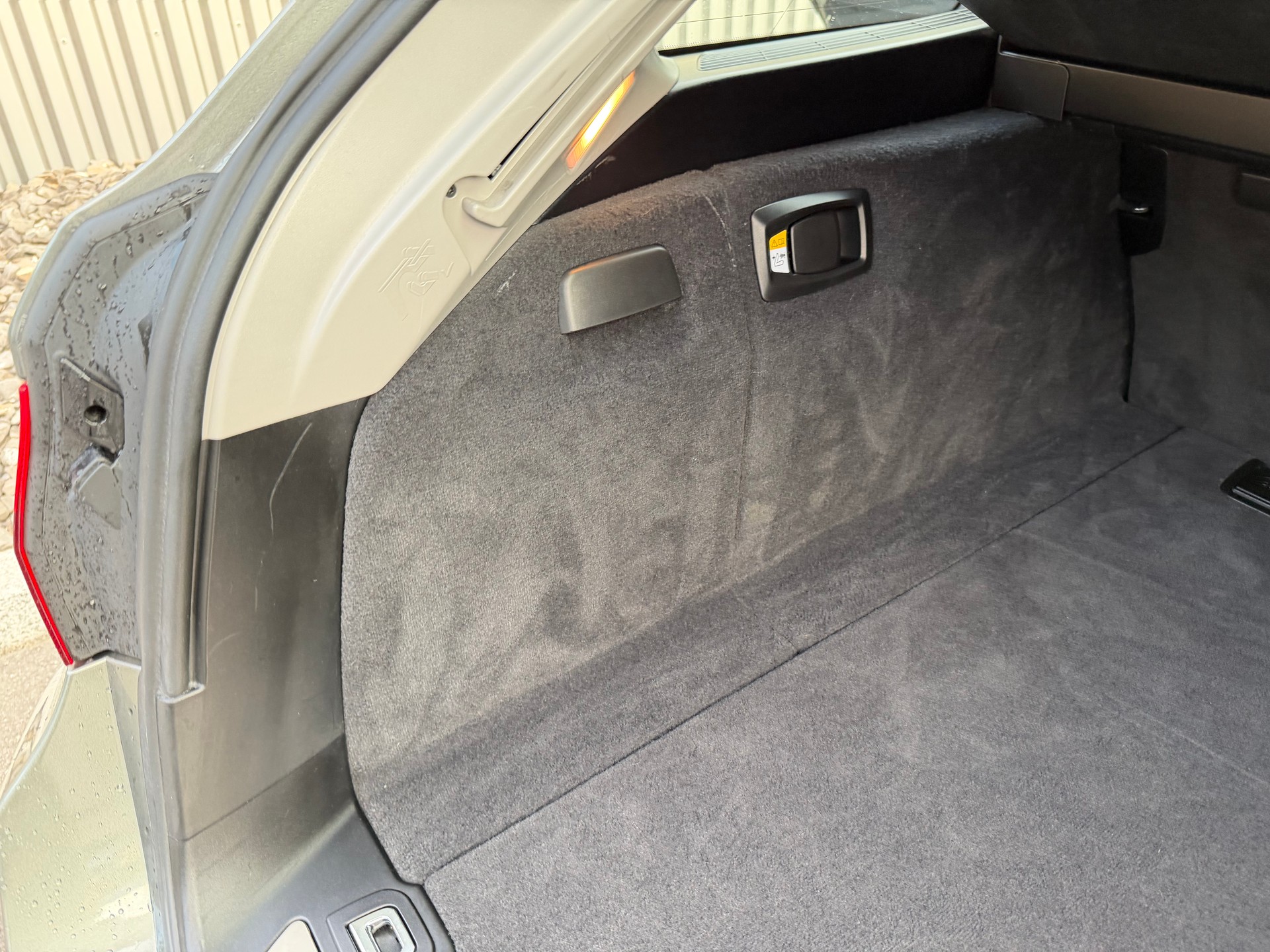BMW 528i Touring xDrive Luxury Line Steptronic-image-41