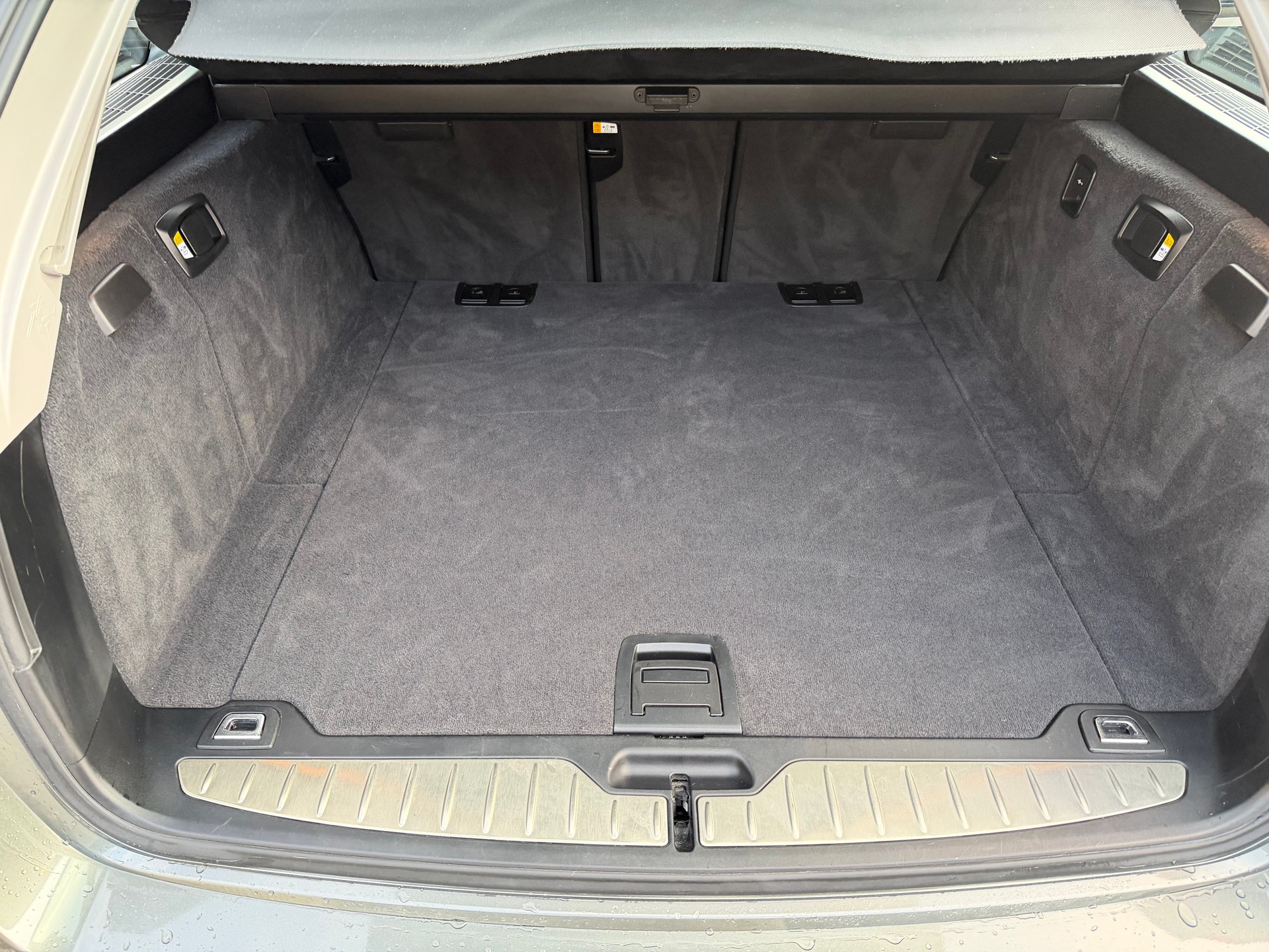 BMW 528i Touring xDrive Luxury Line Steptronic-image-39