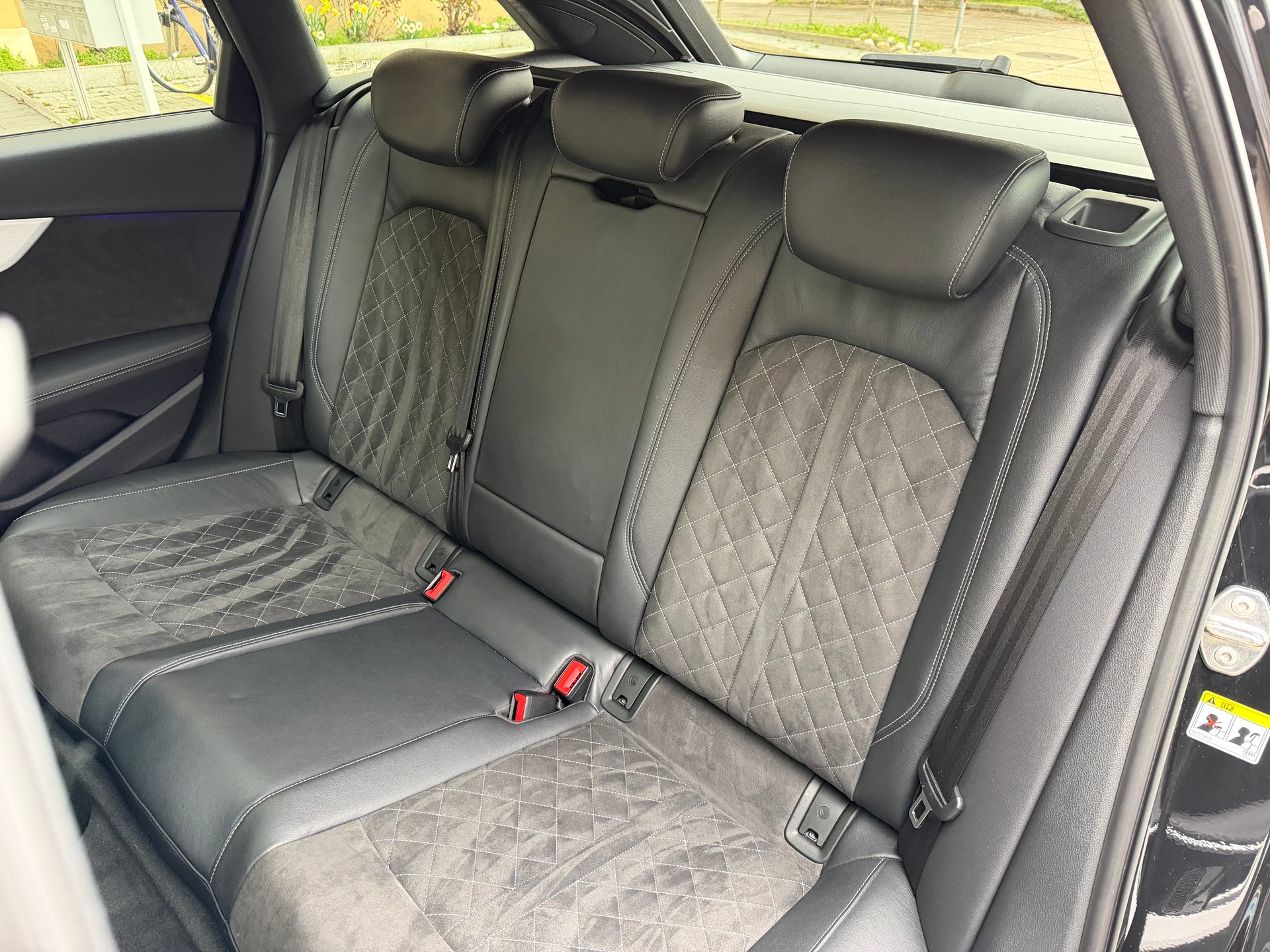 AUDI S4 Avant 3.0 V6 TDI quattro tiptronic-image-28