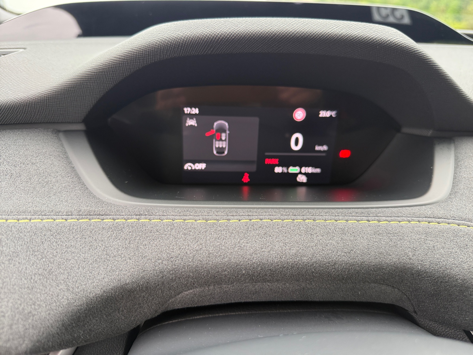 SKODA Elroq 85 RS 4x4 Maxx, AHK, 4J Garantie, black magic!-image-13