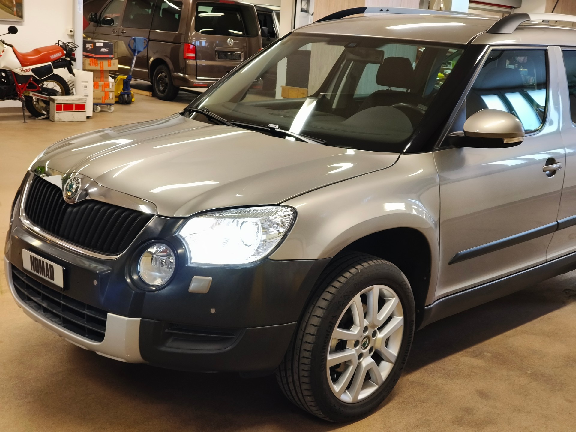 SKODA Yeti 2.0 TDI Experience 4x4 DSG-showroom-element-1