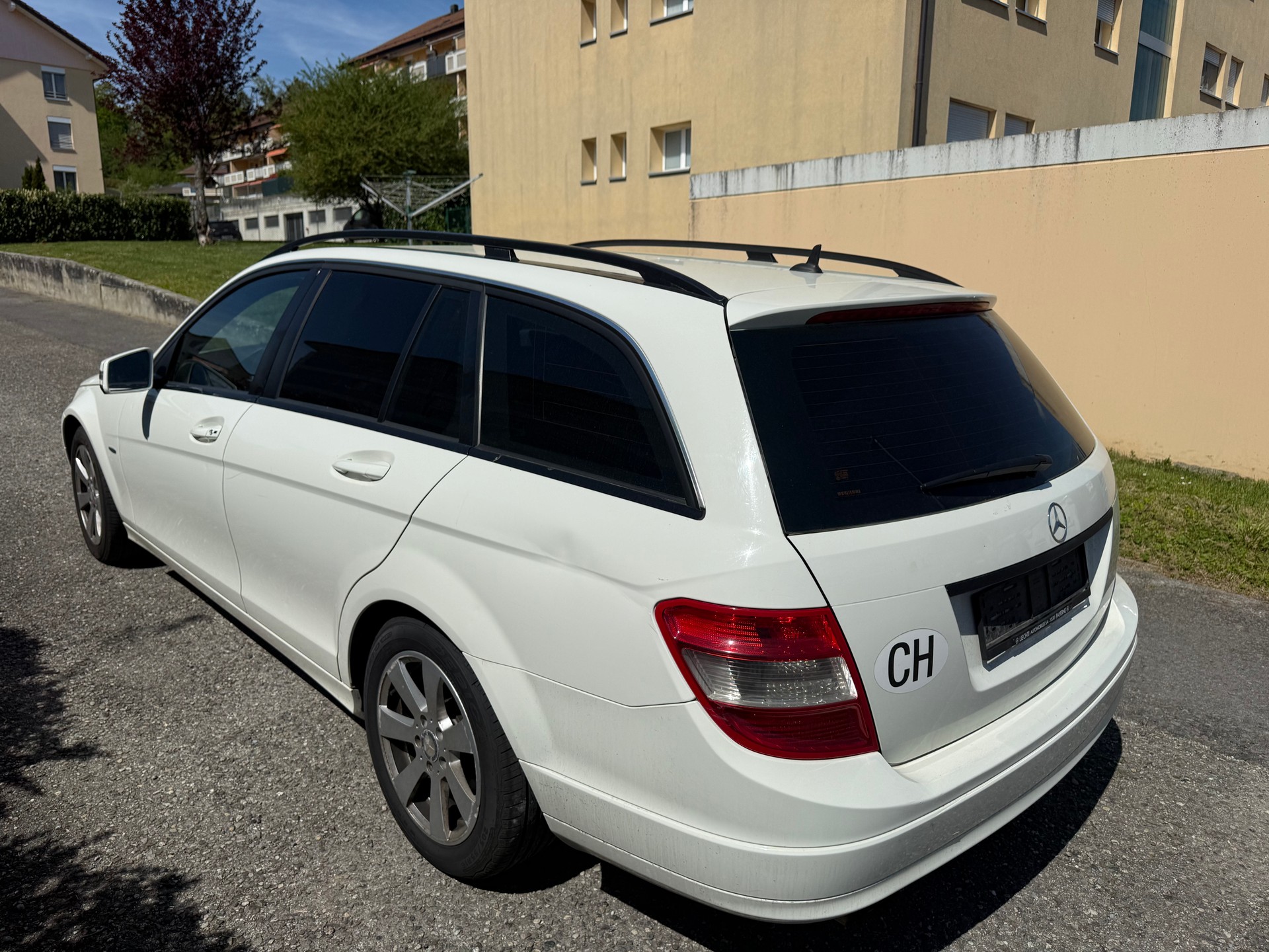 MERCEDES-BENZ C 200 CDI BlueEfficiency Avantgarde Automatic-image-2