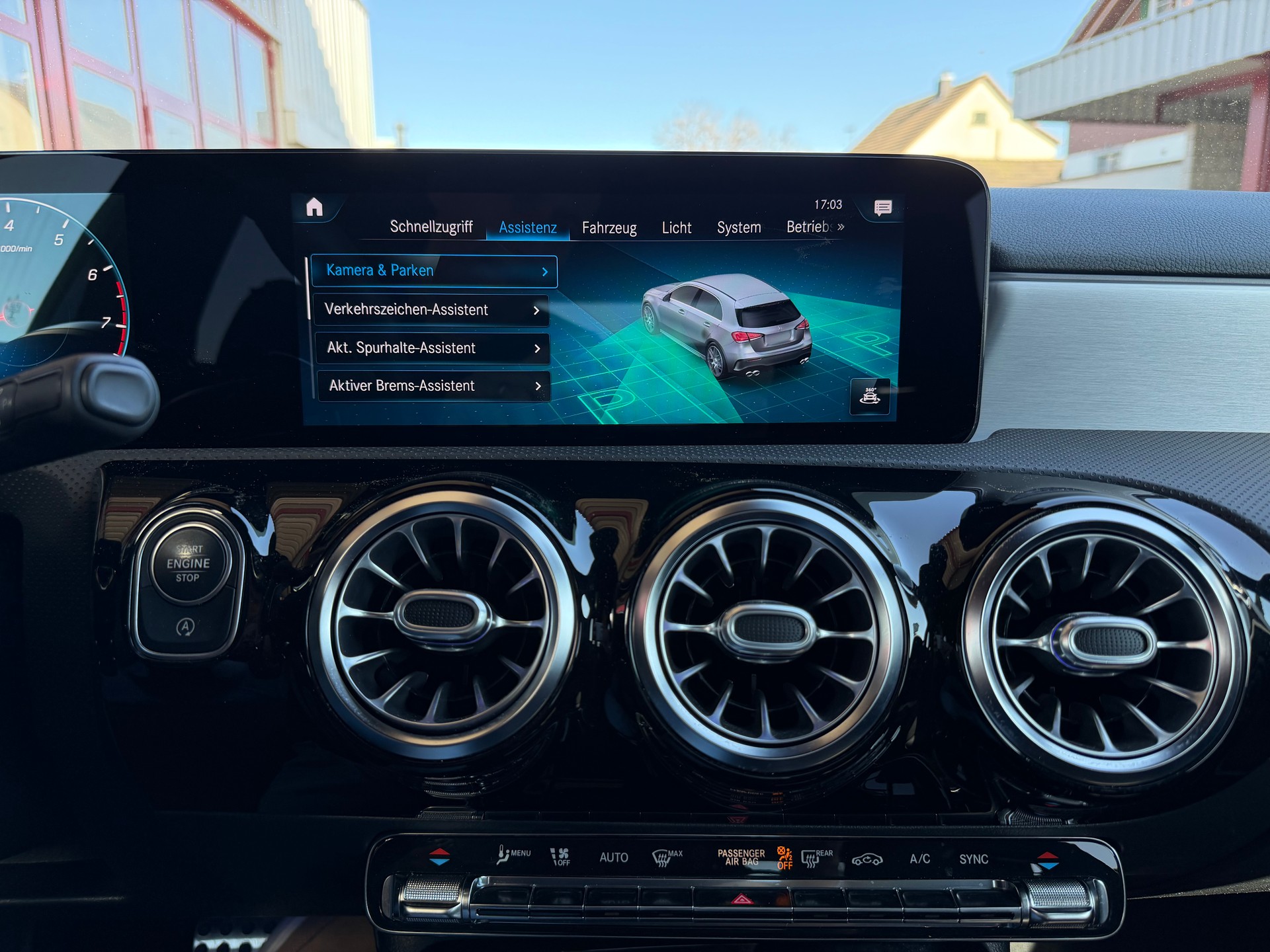 MERCEDES-BENZ A 45 S AMG 4Matic+ Speedshift-image-24