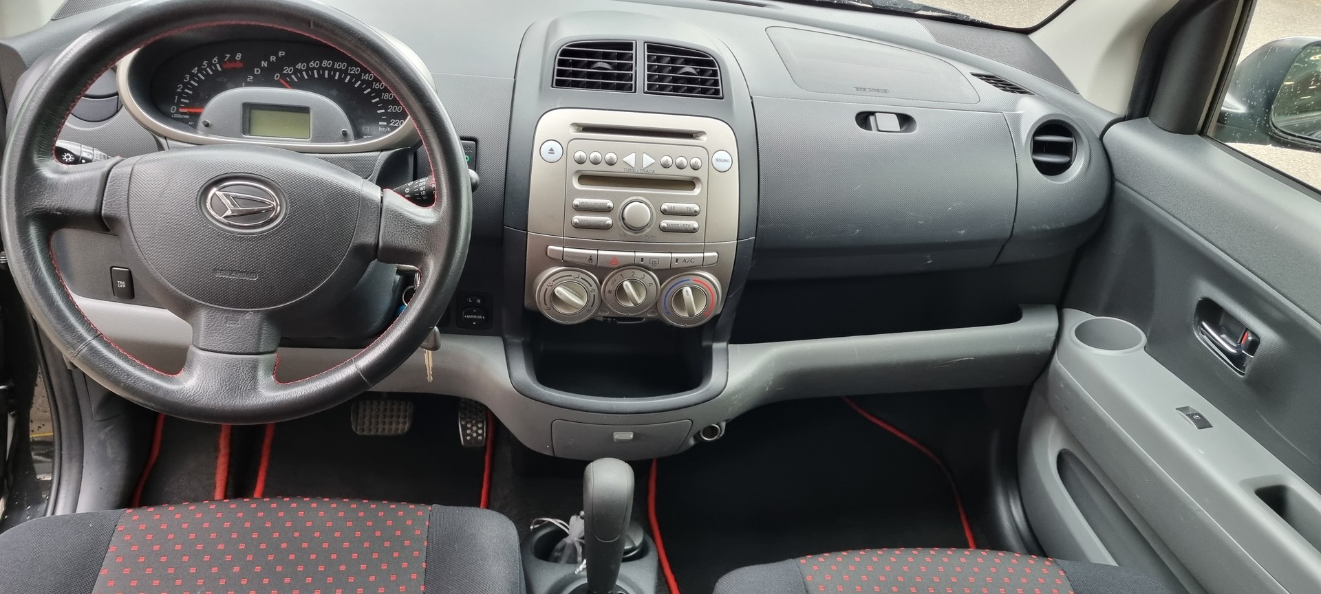 DAIHATSU Sirion 1.5 ST Custom Automatic-image-6