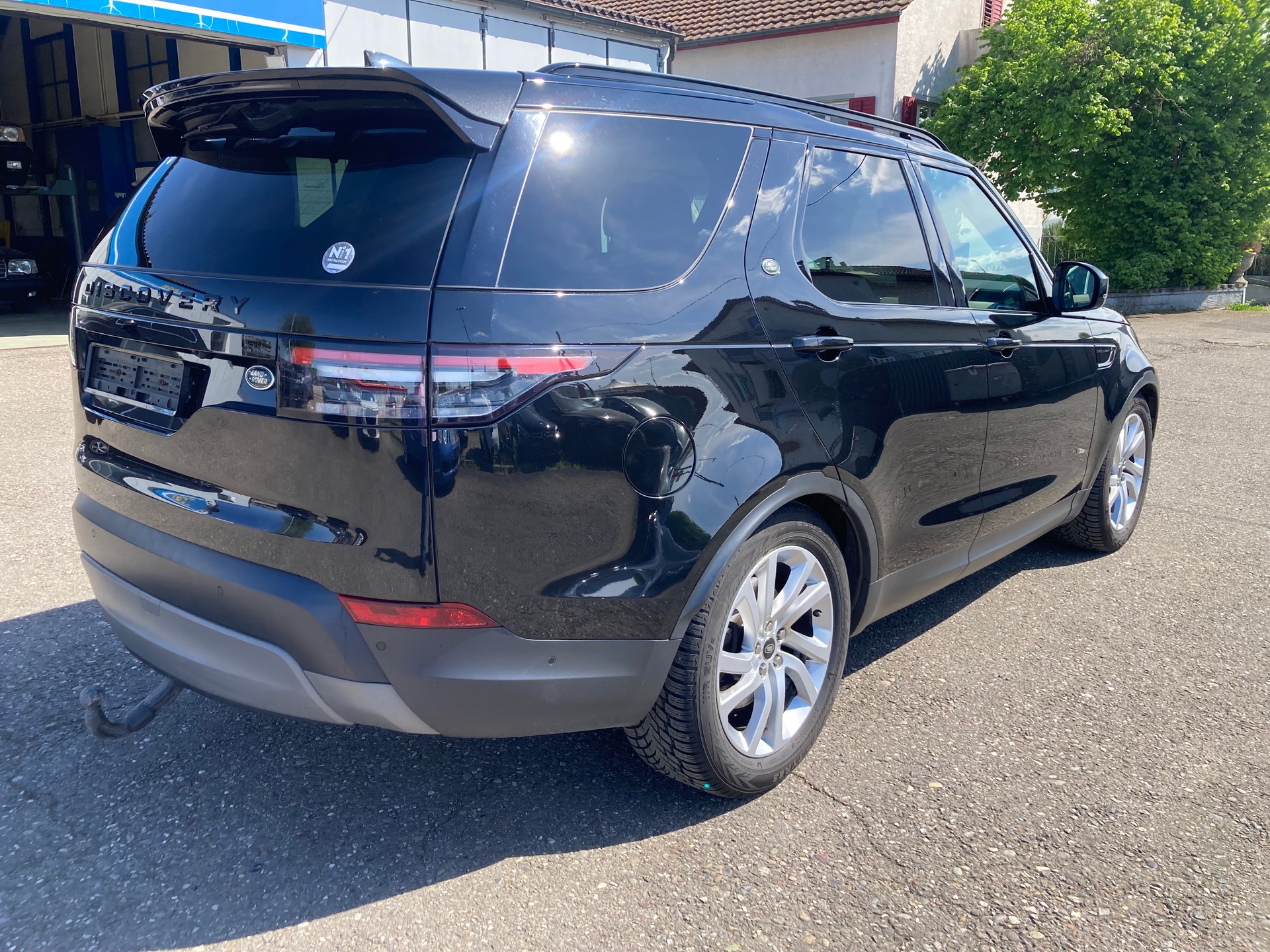 LAND ROVER Discovery 3.0 TD6 SE Automatic-image-5