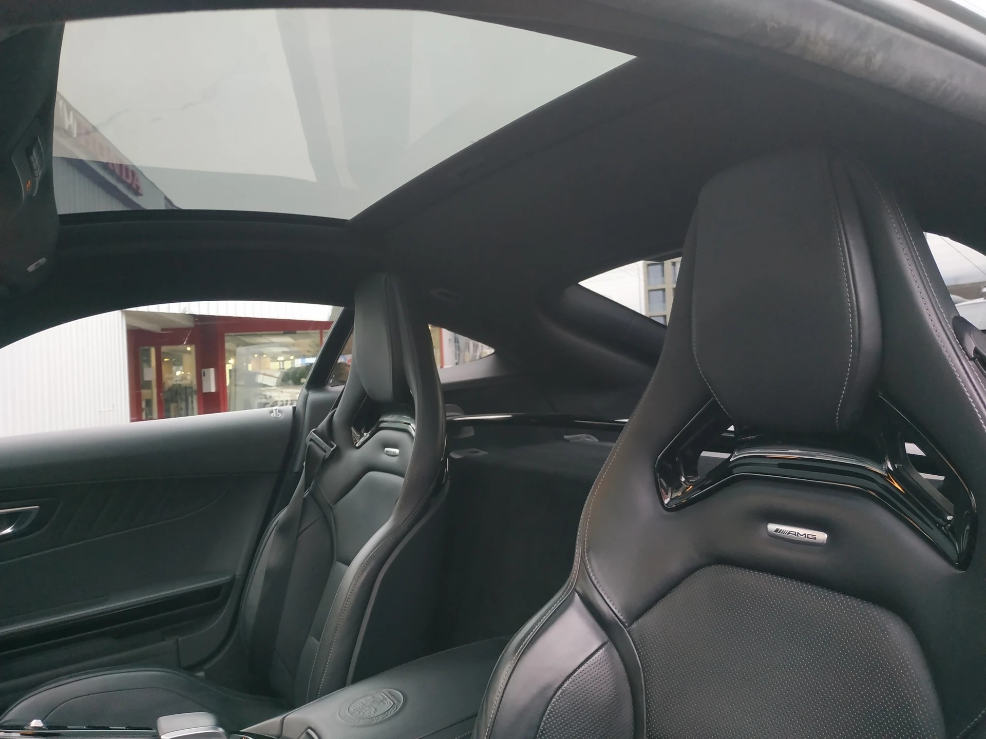MERCEDES-BENZ AMG GT C Speedshift DCT-image-19