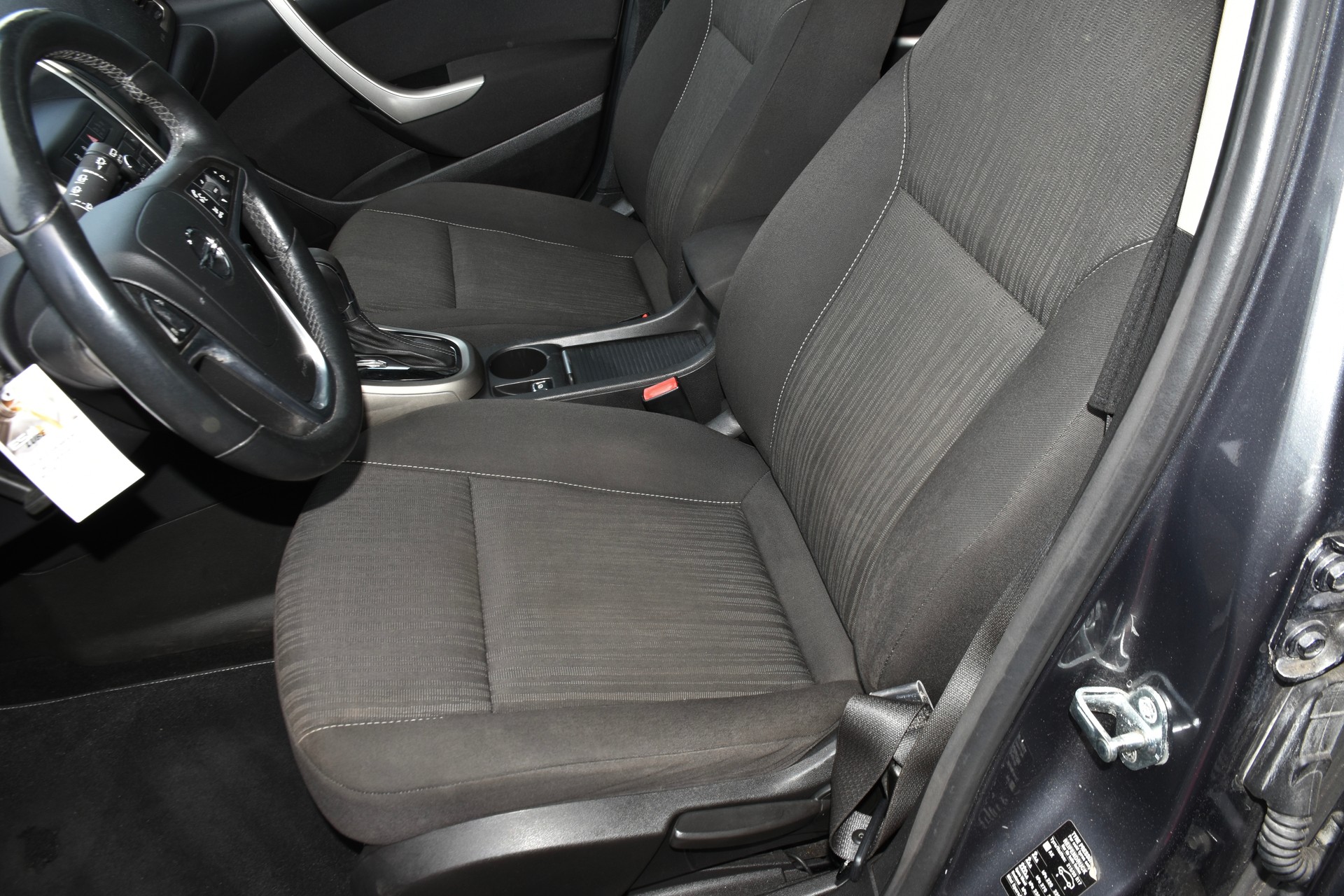 OPEL Astra 1.6i 16V Diamond Easytronic-showroom-element-2