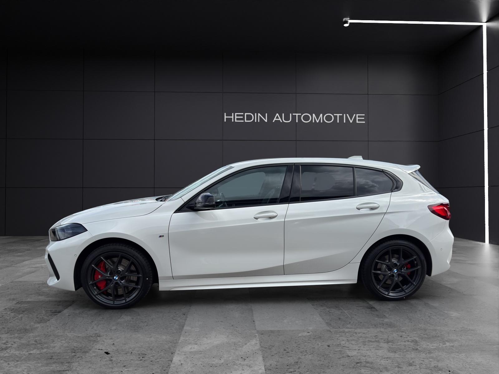 BMW 120d xDrive-showroom-element-2