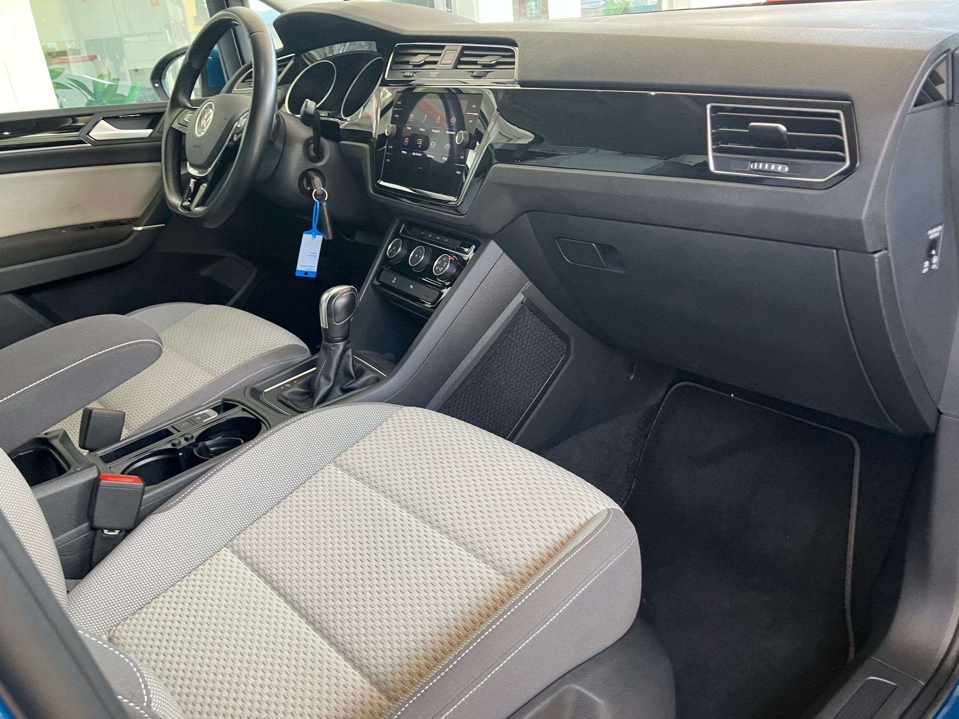 VW Touran 2.0 TDI BlueMotion Technology Comfortline DSG-image-6