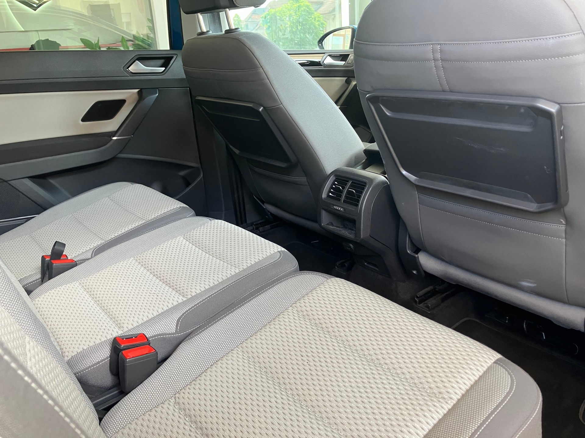VW Touran 2.0 TDI BlueMotion Technology Comfortline DSG-image-5