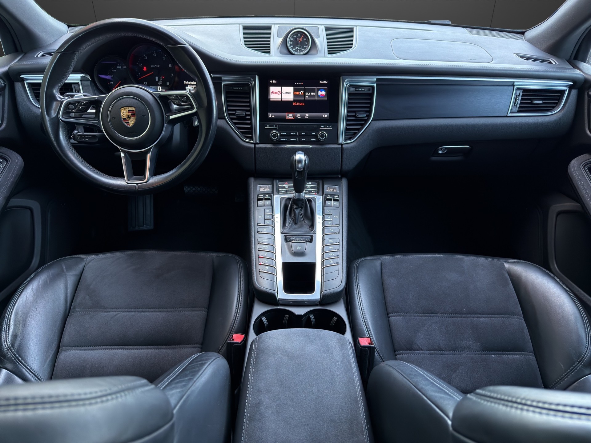 PORSCHE Macan GTS PDK-image-10